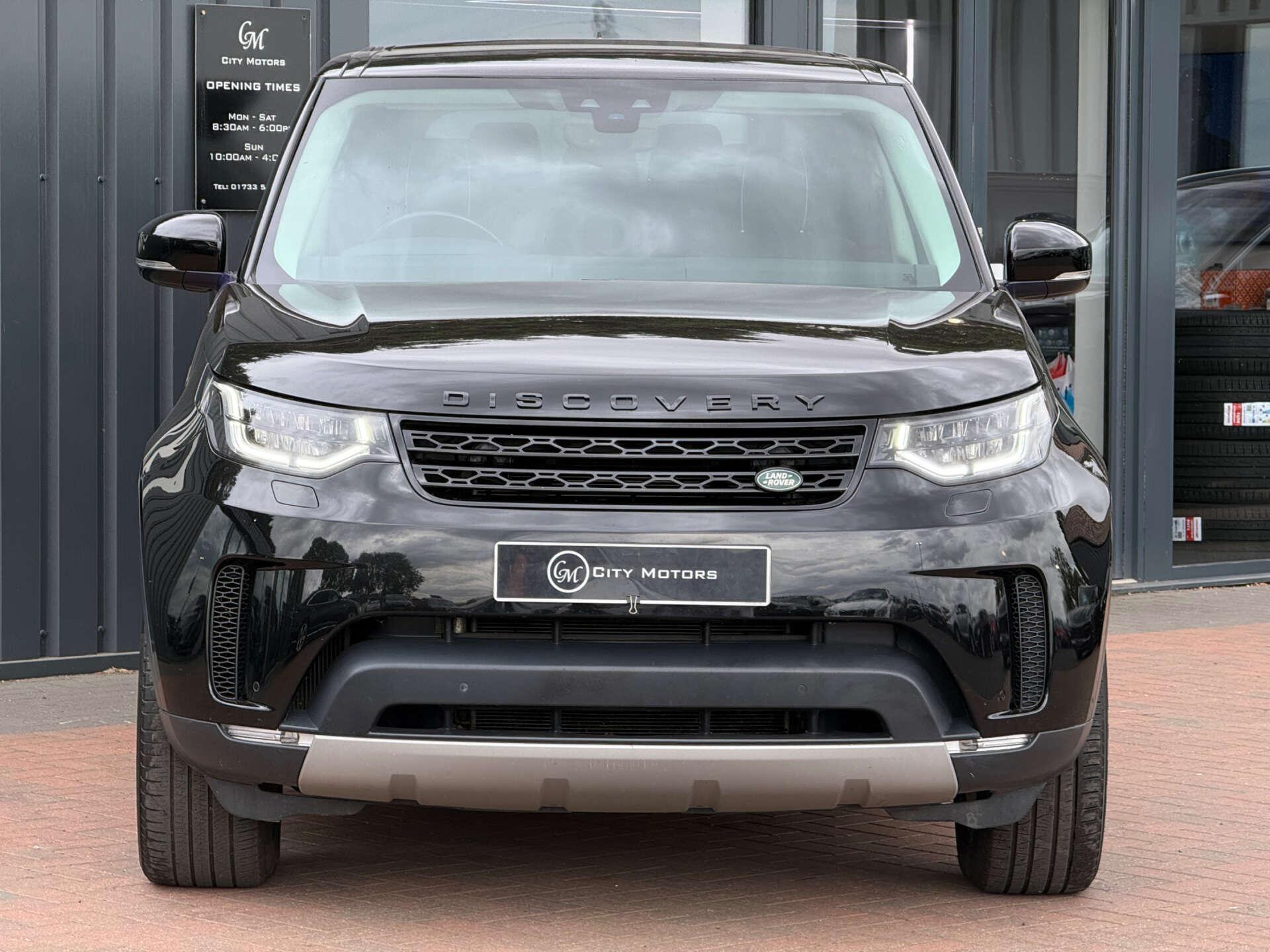 Land Rover Discovery view 12