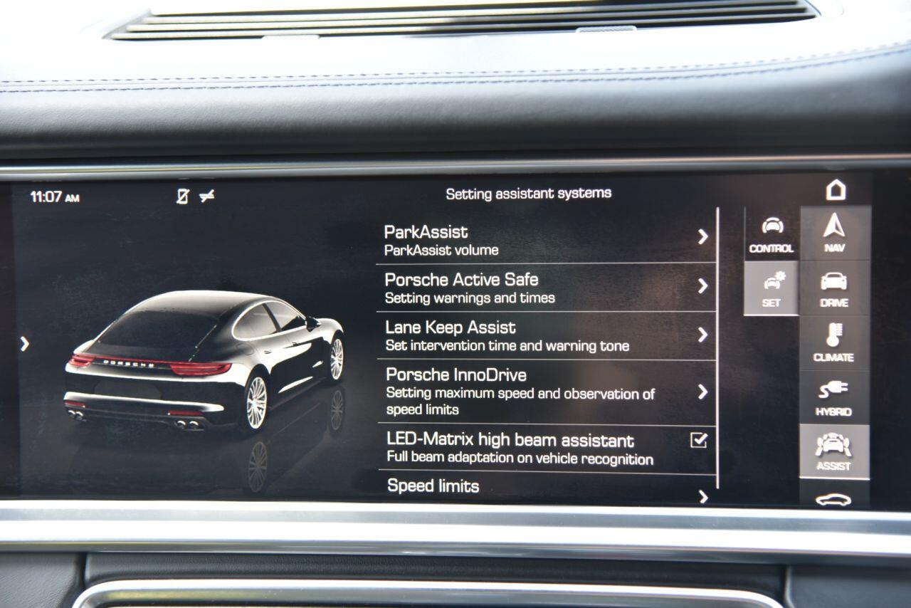 Porsche Panamera view 54