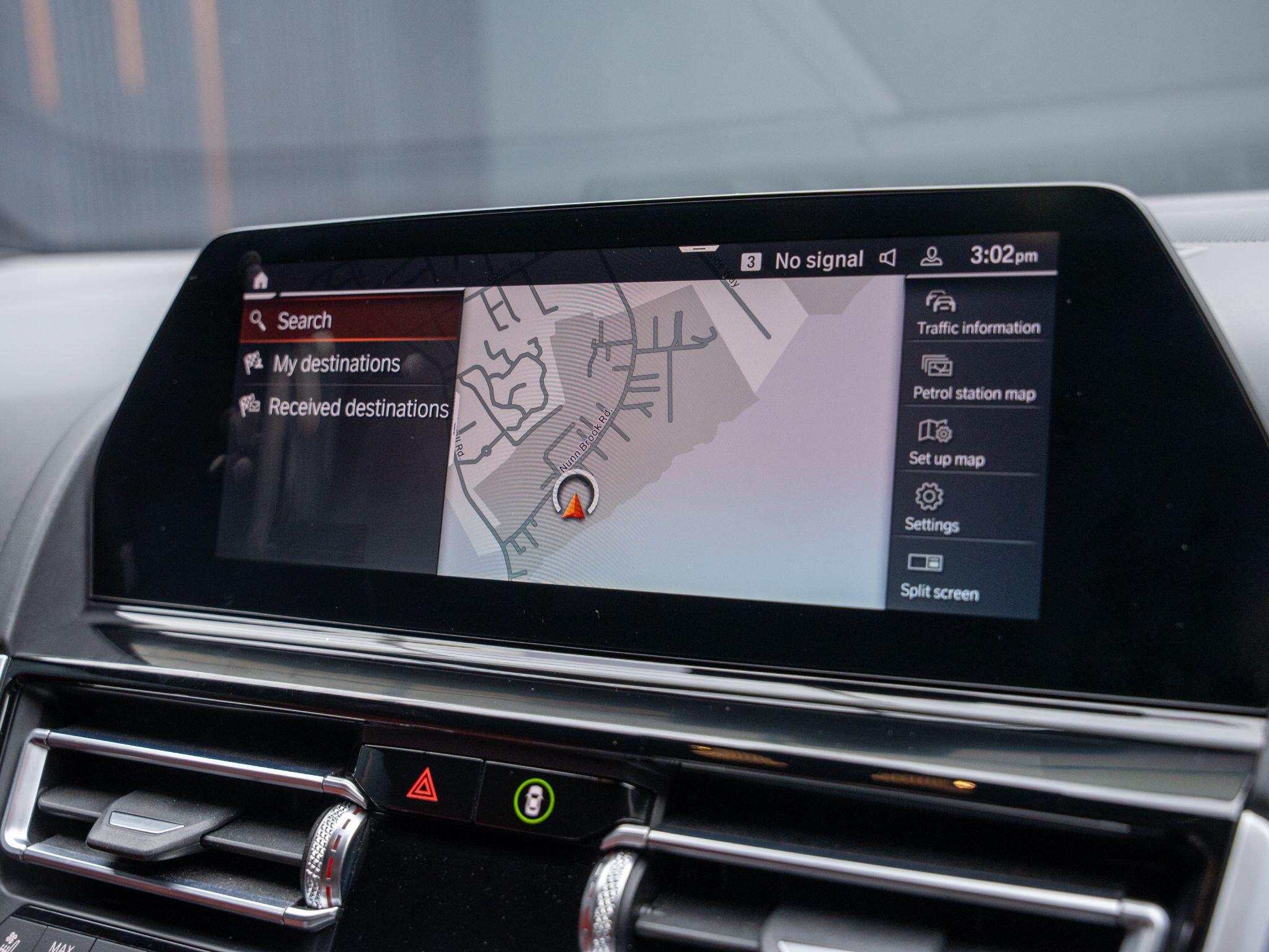 BMW 8 Series view 10