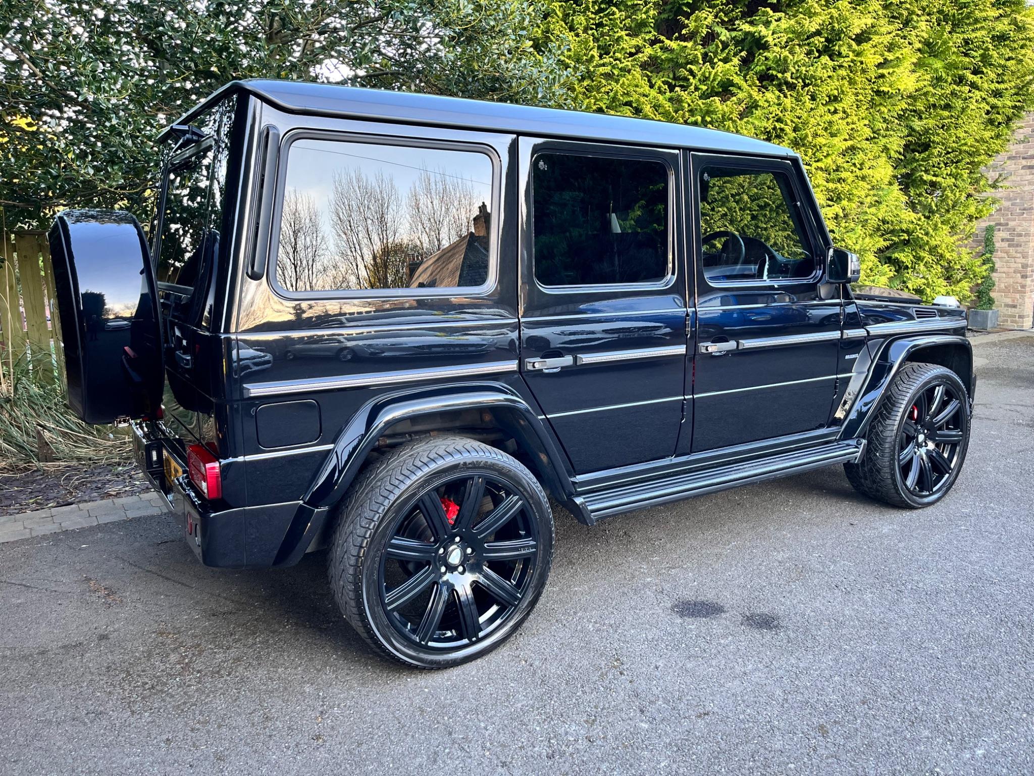 Mercedes-Benz G-Class view 22