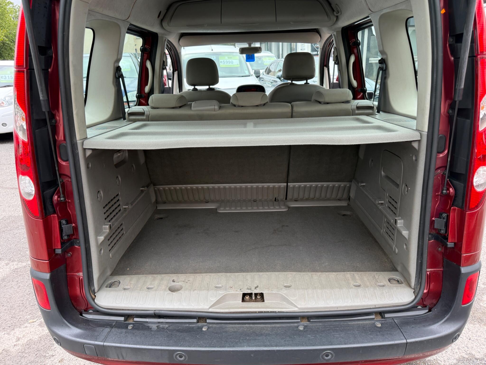 Renault Kangoo - Image 23