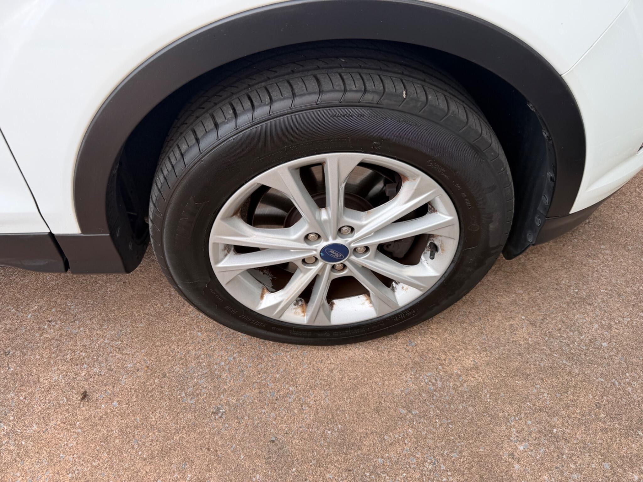 Ford Kuga view 18