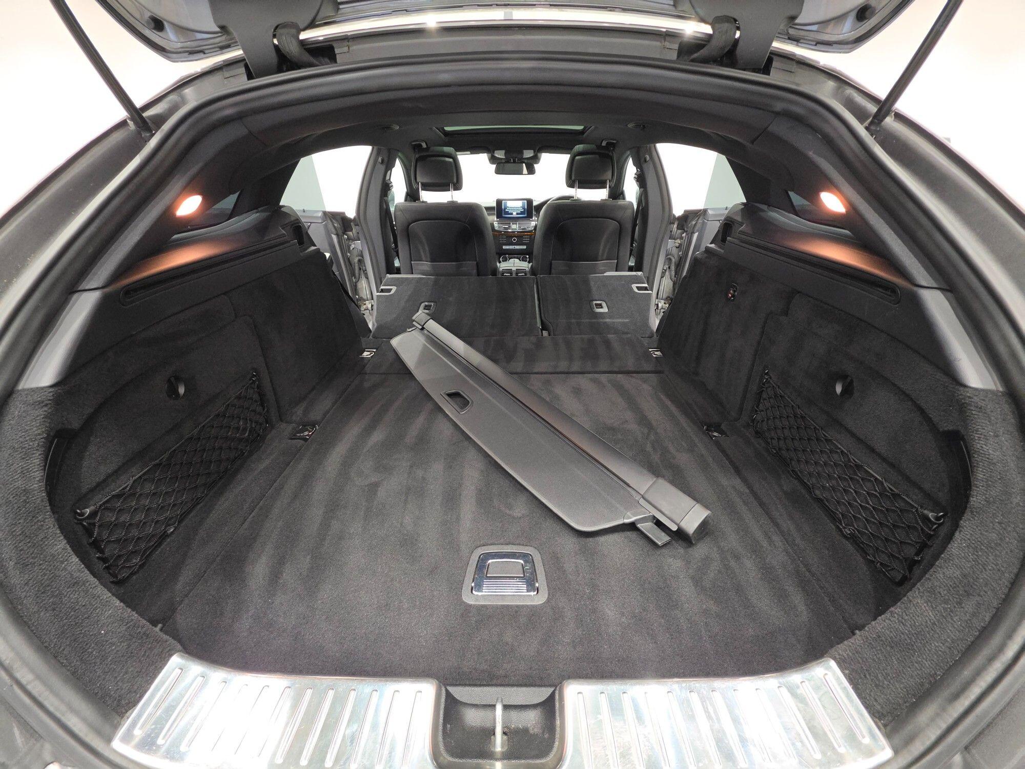 Mercedes-Benz CLS view 50