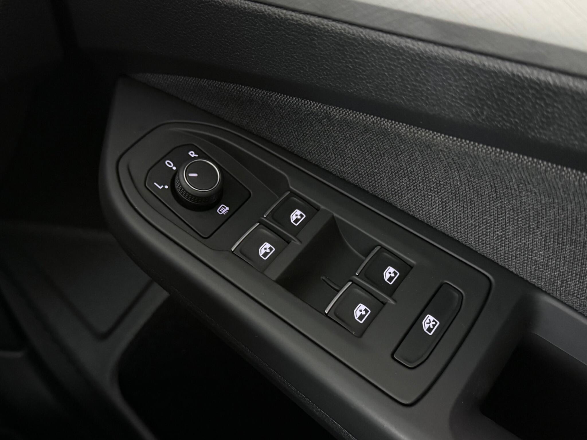 Volkswagen Golf view 28