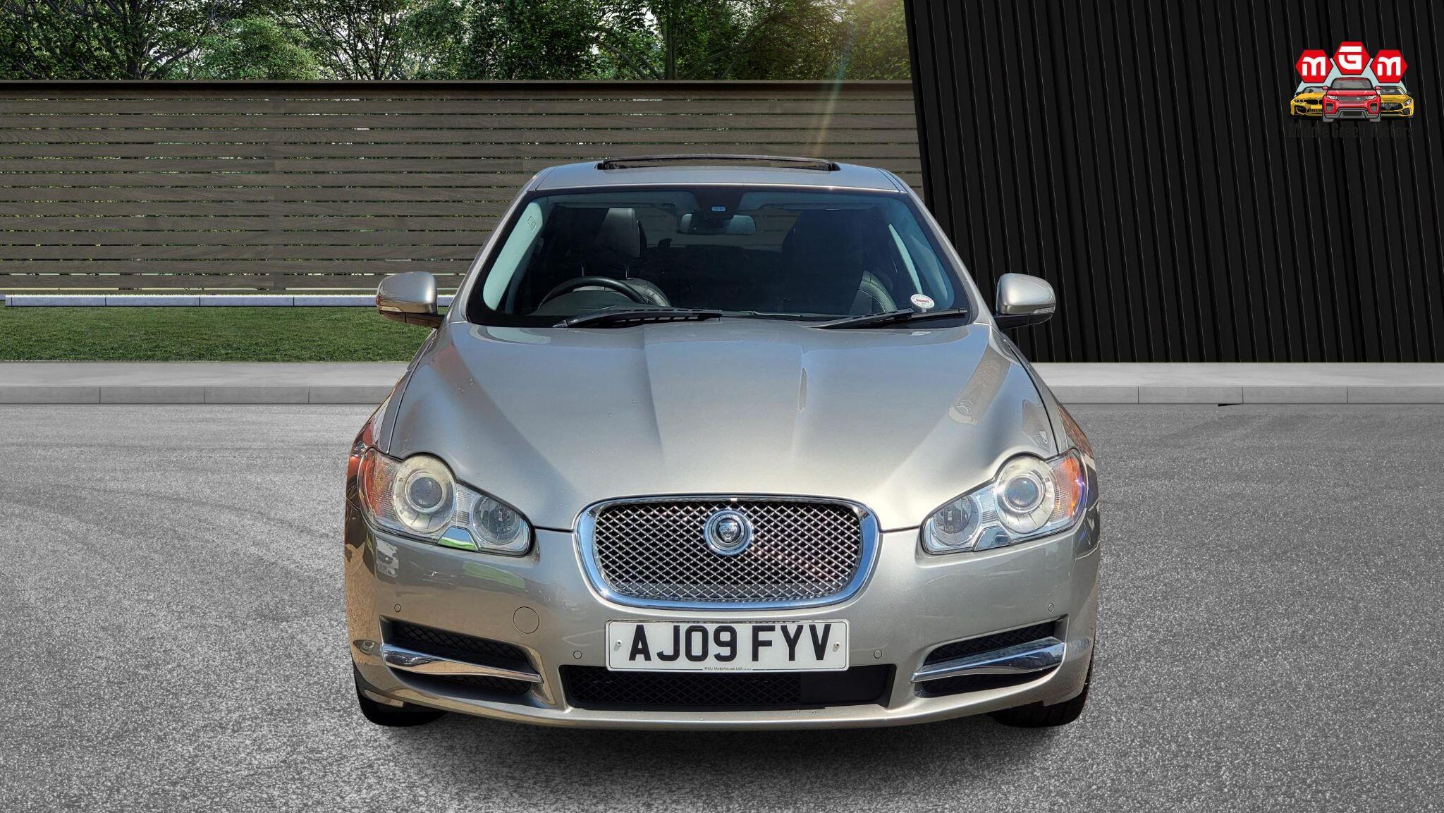 Jaguar XF view 5