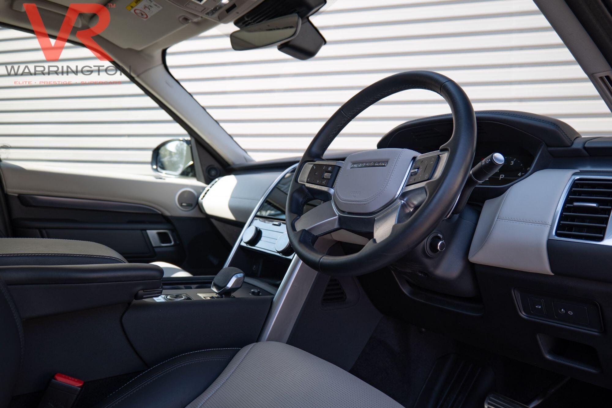 Land Rover Discovery 3 view 8