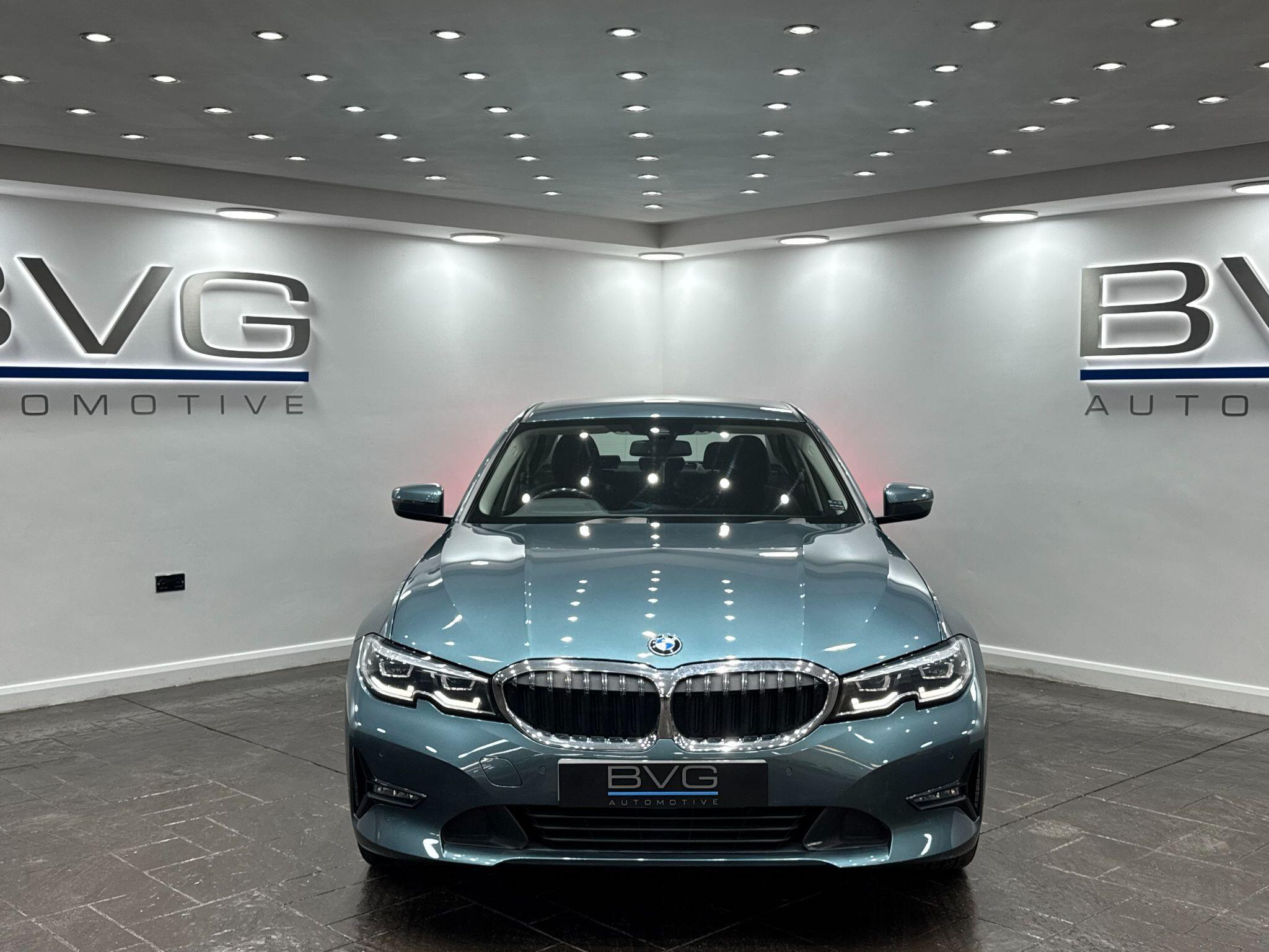 BMW 3 Series view 4