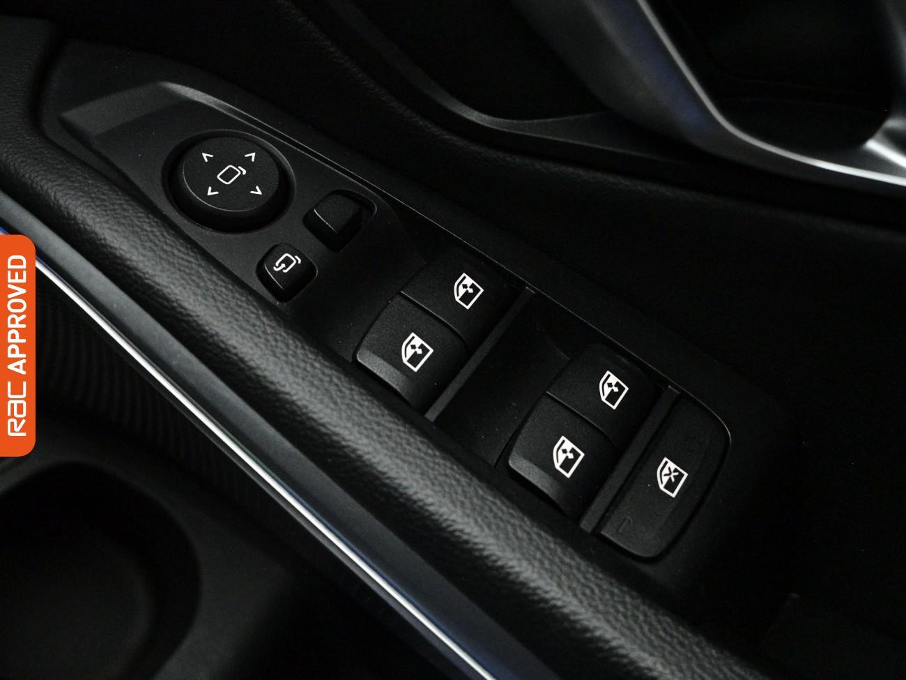 BMW 3 Series view 36