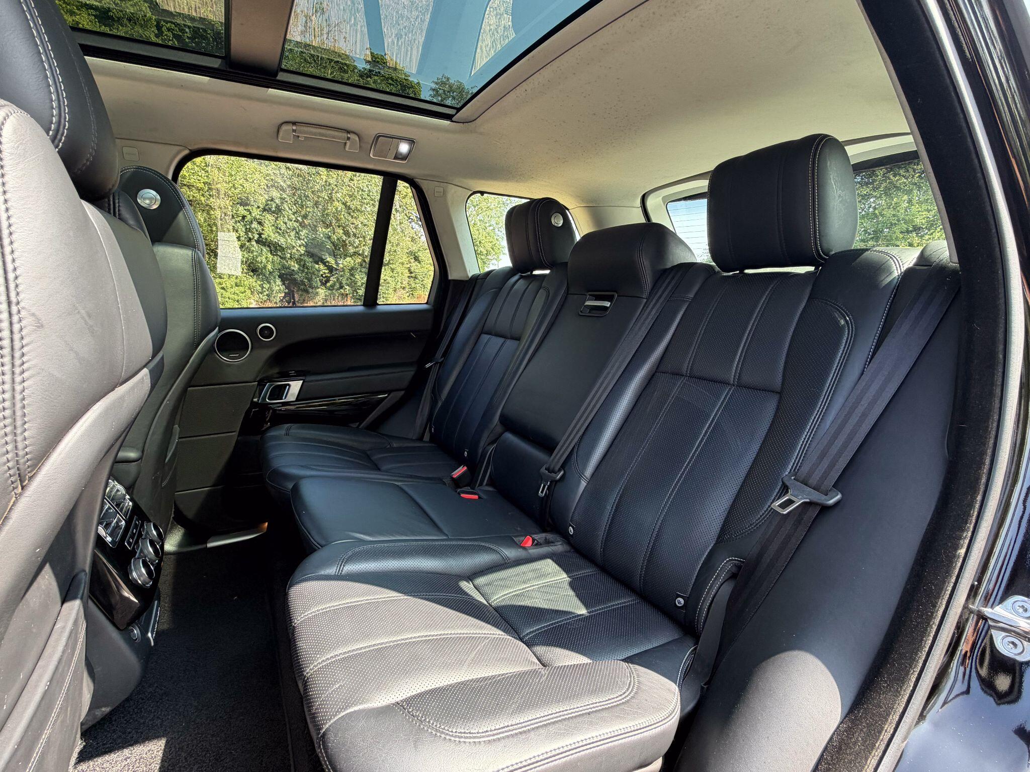 Land Rover Range Rover view 16