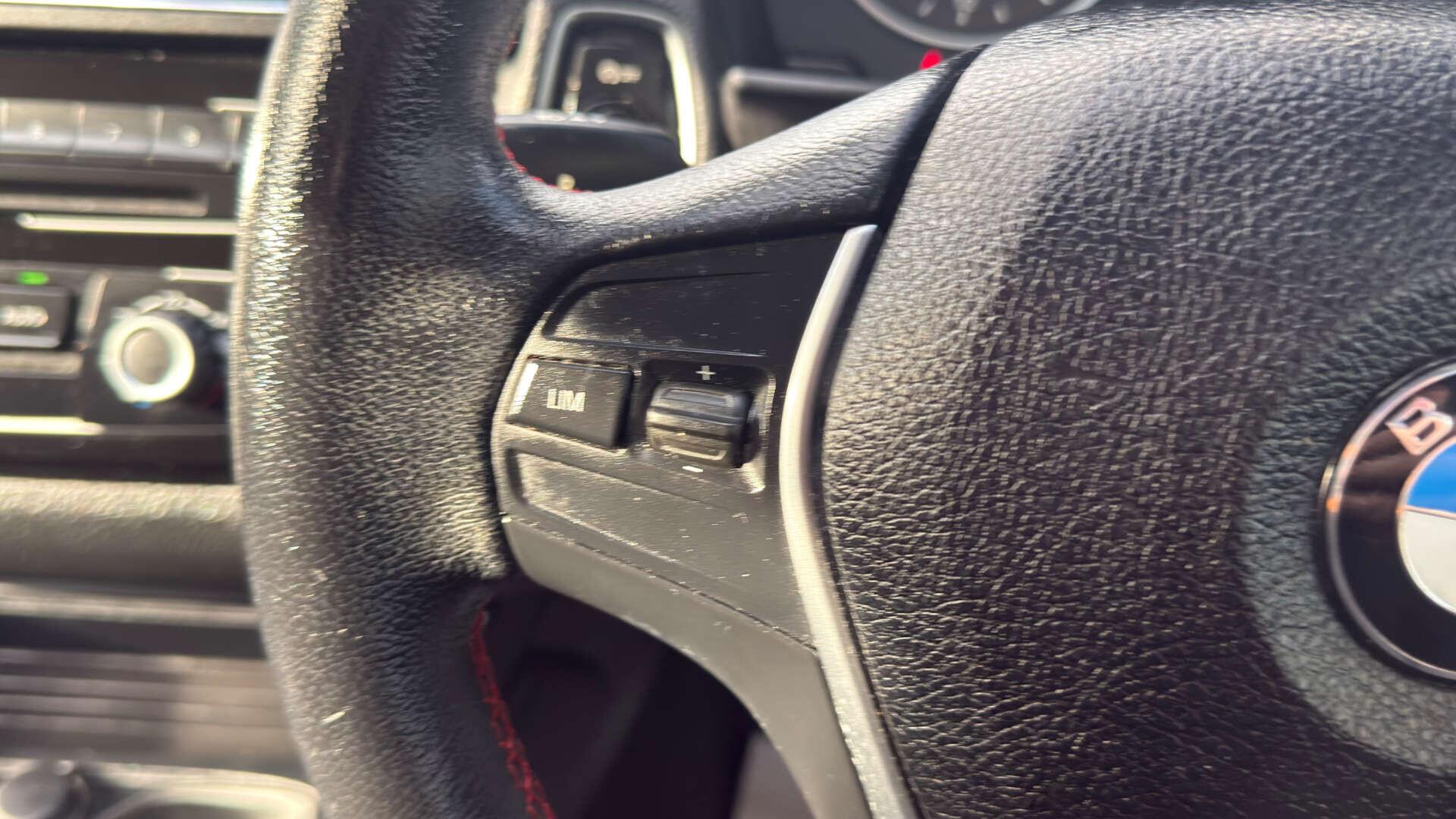 BMW 1 Series view 17