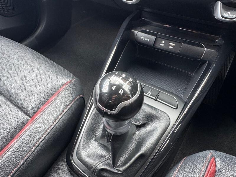 Kia Rio view 18