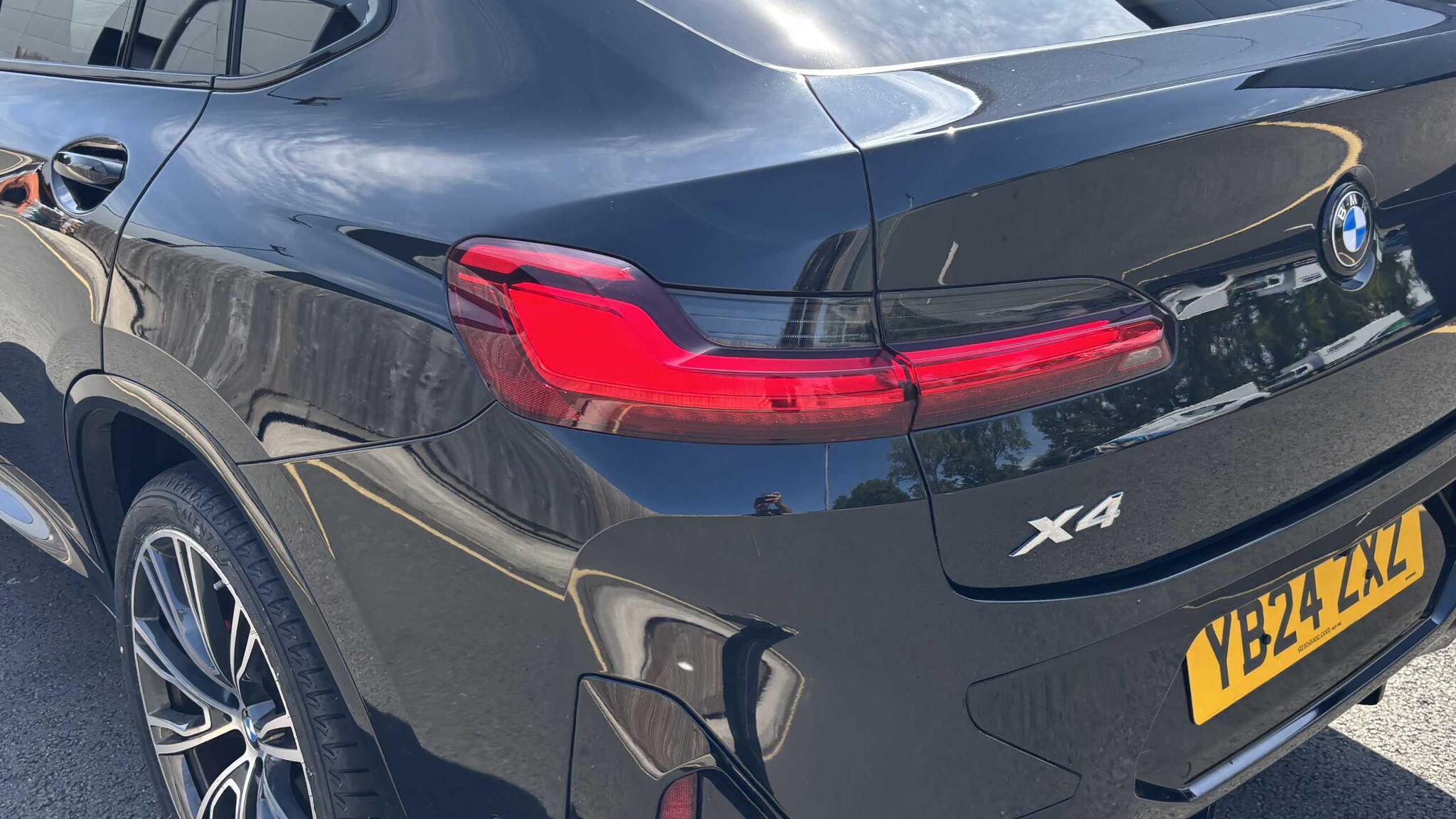 BMW X4 view 39