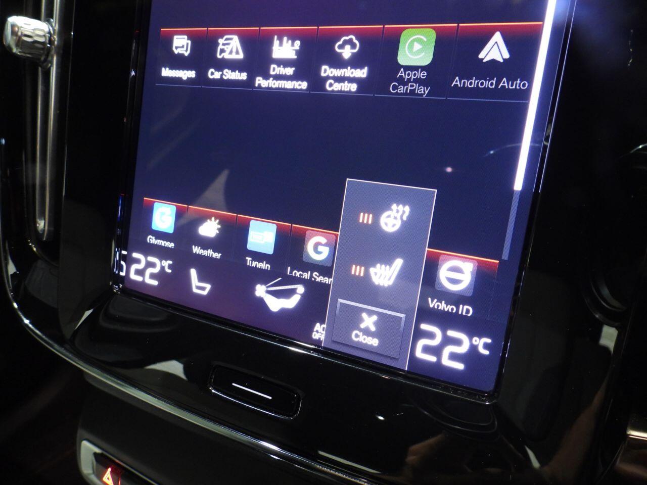 Volvo XC40 view 34