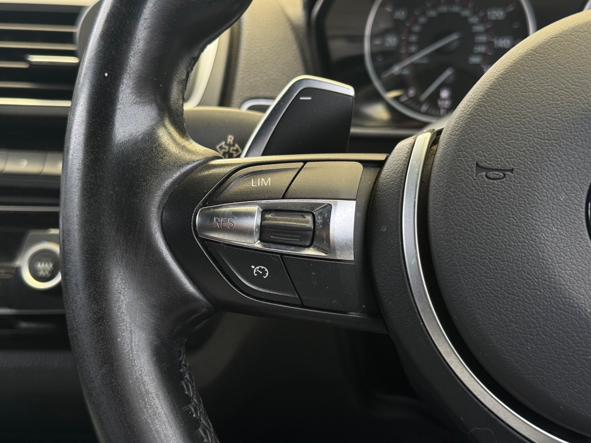 BMW 1 Series view 27