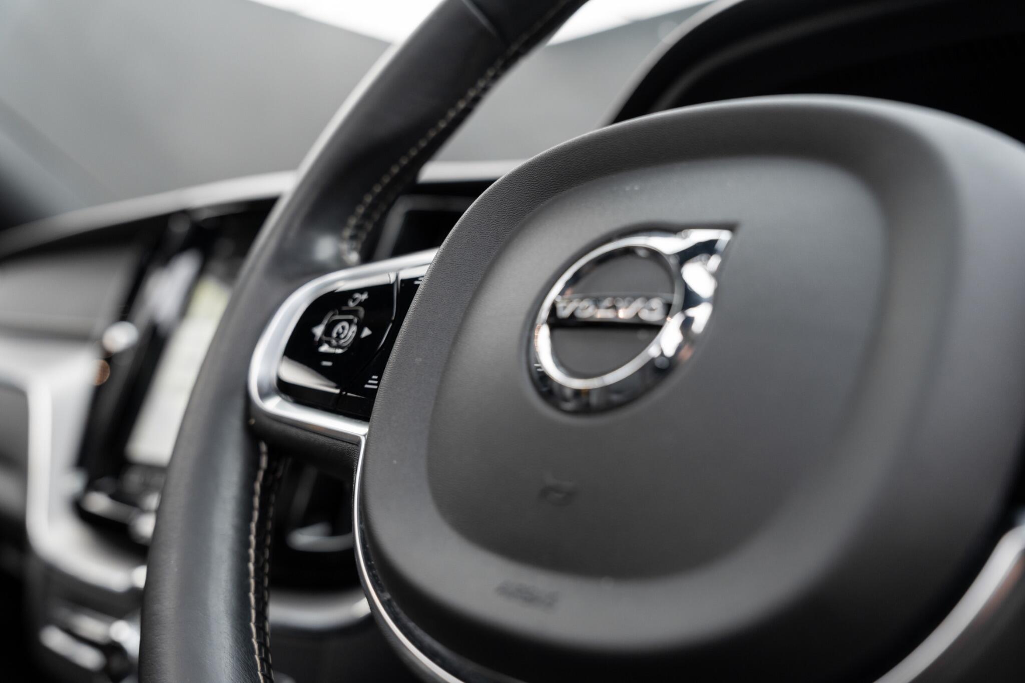Volvo XC60 view 42