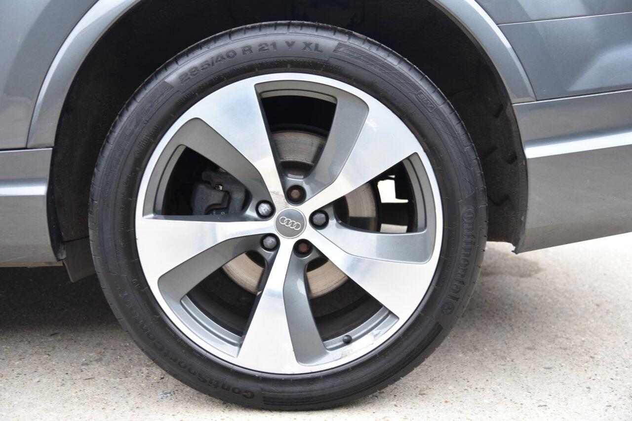 Audi Q7 view 64