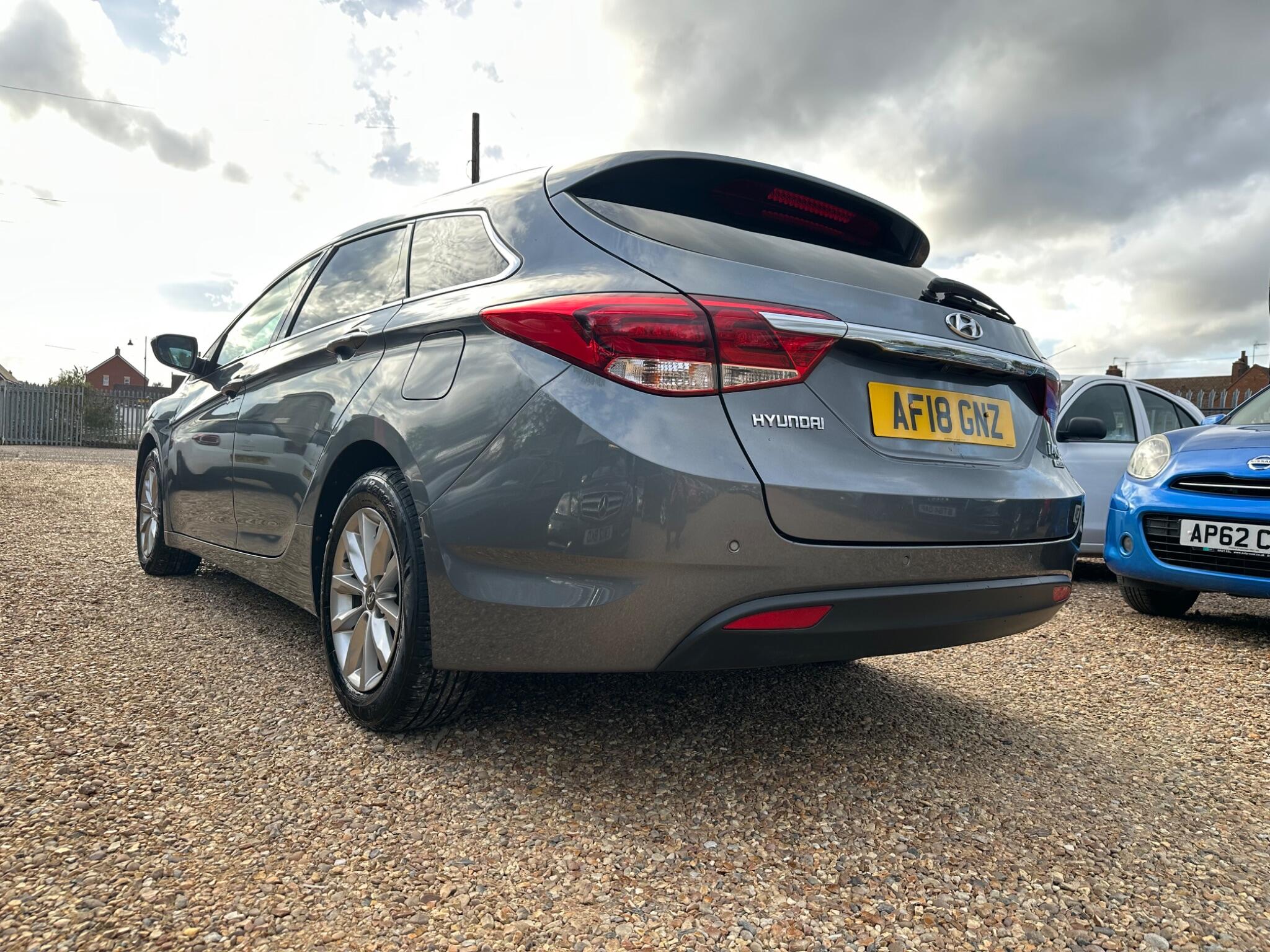 Hyundai I40 view 5