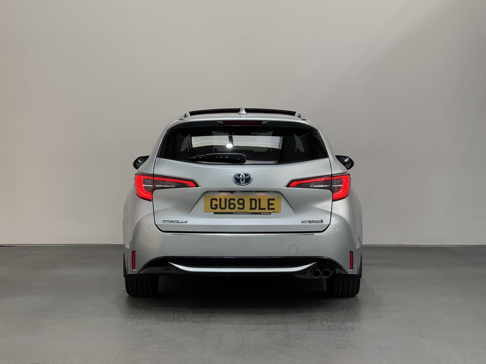 Toyota Corolla view 12