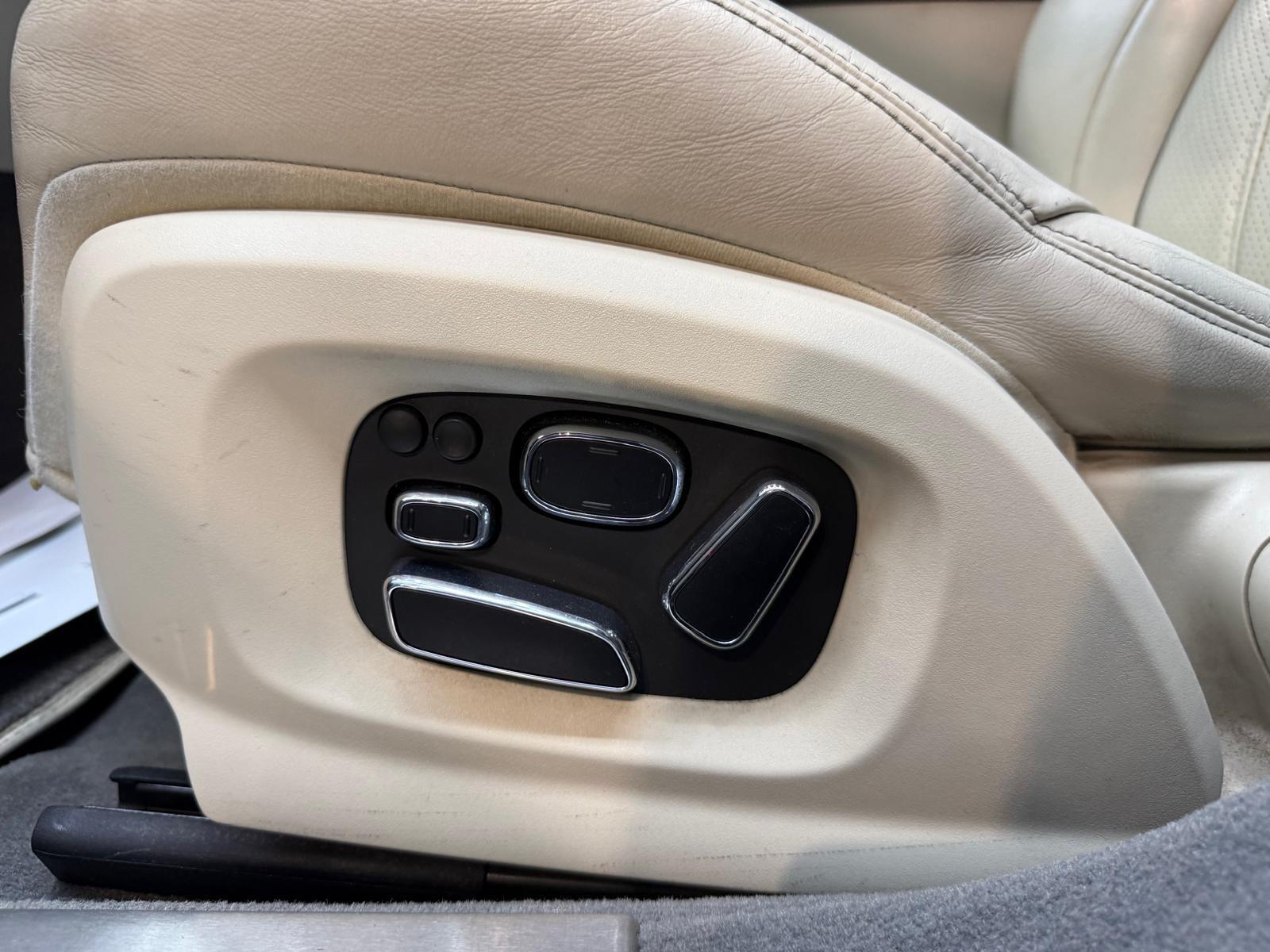 Jaguar XJ view 19