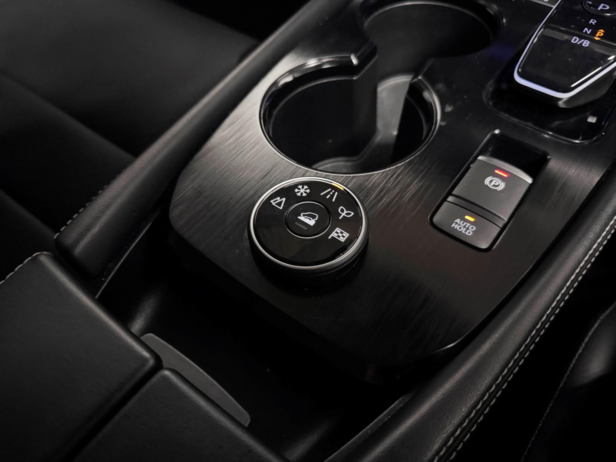 Nissan X-Trail view 35