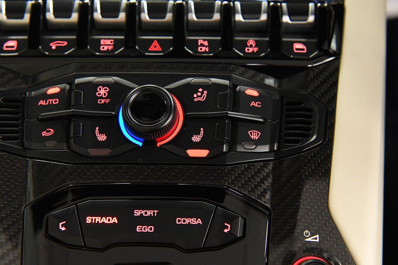 Lamborghini Aventador view 25
