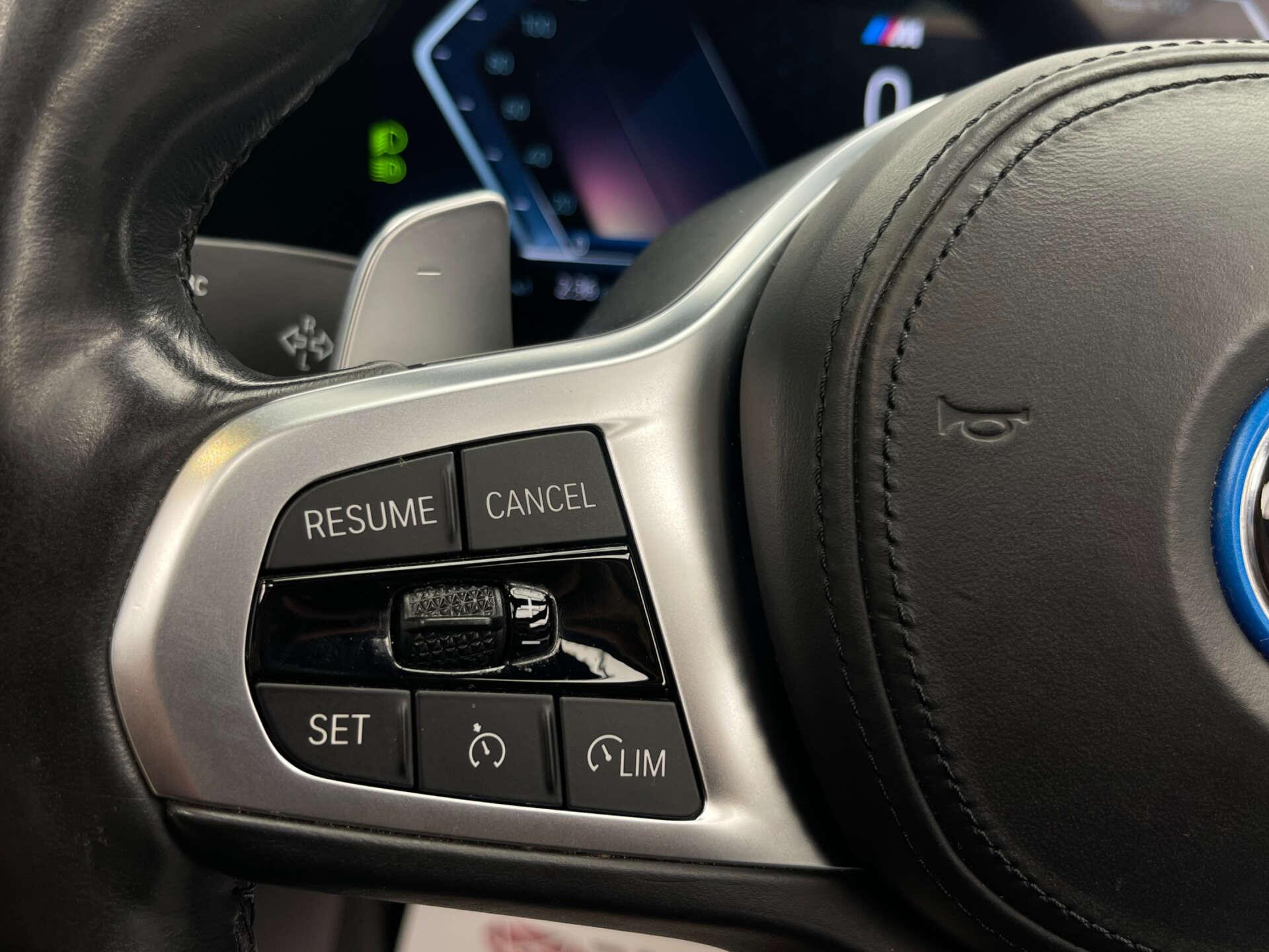 BMW 3 Series view 19