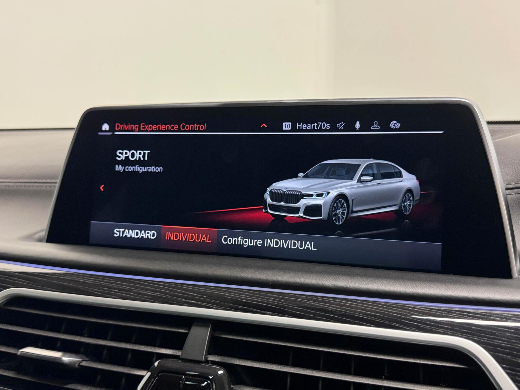BMW 7 Series view 48