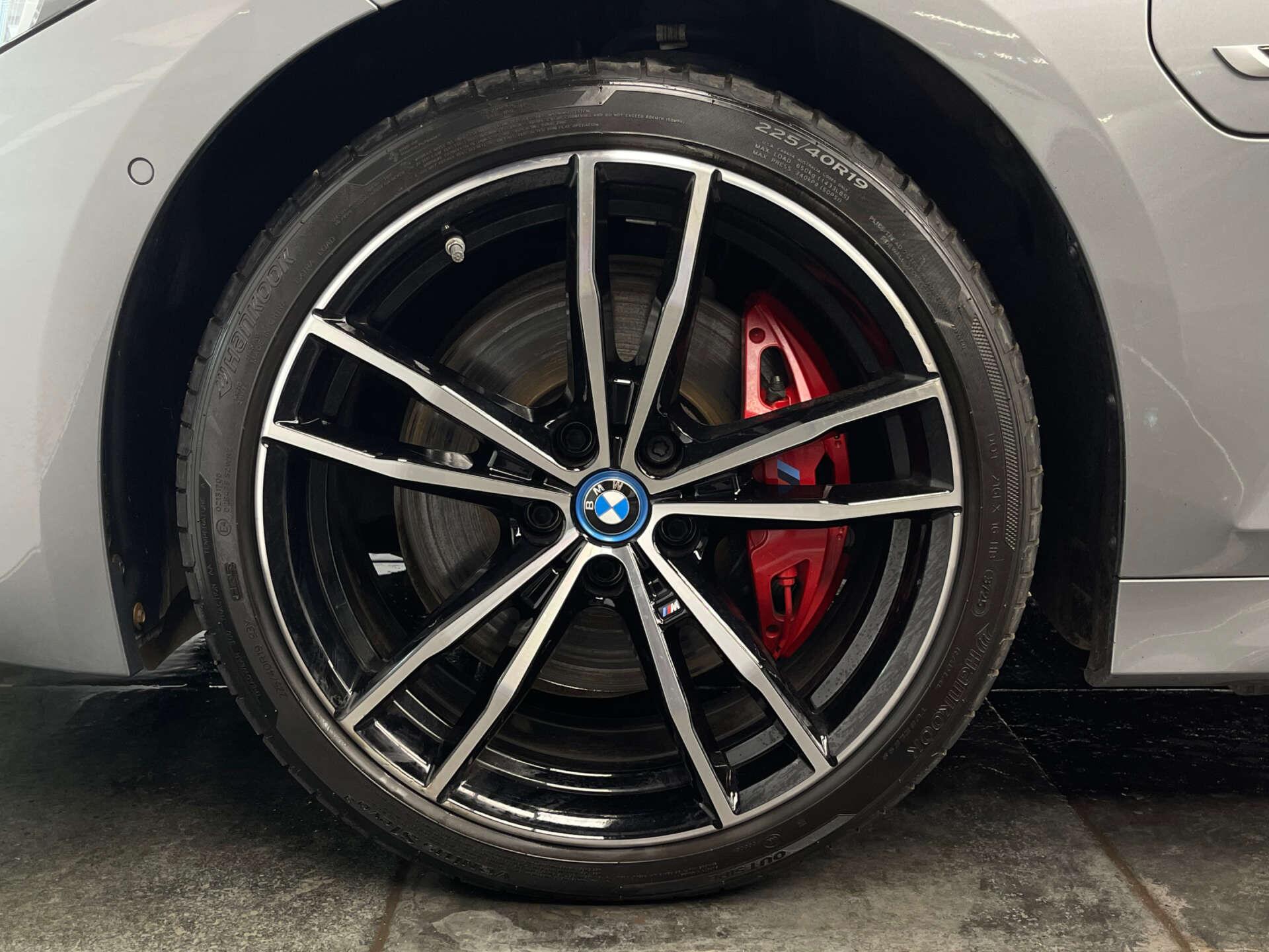 BMW 3 Series view 48