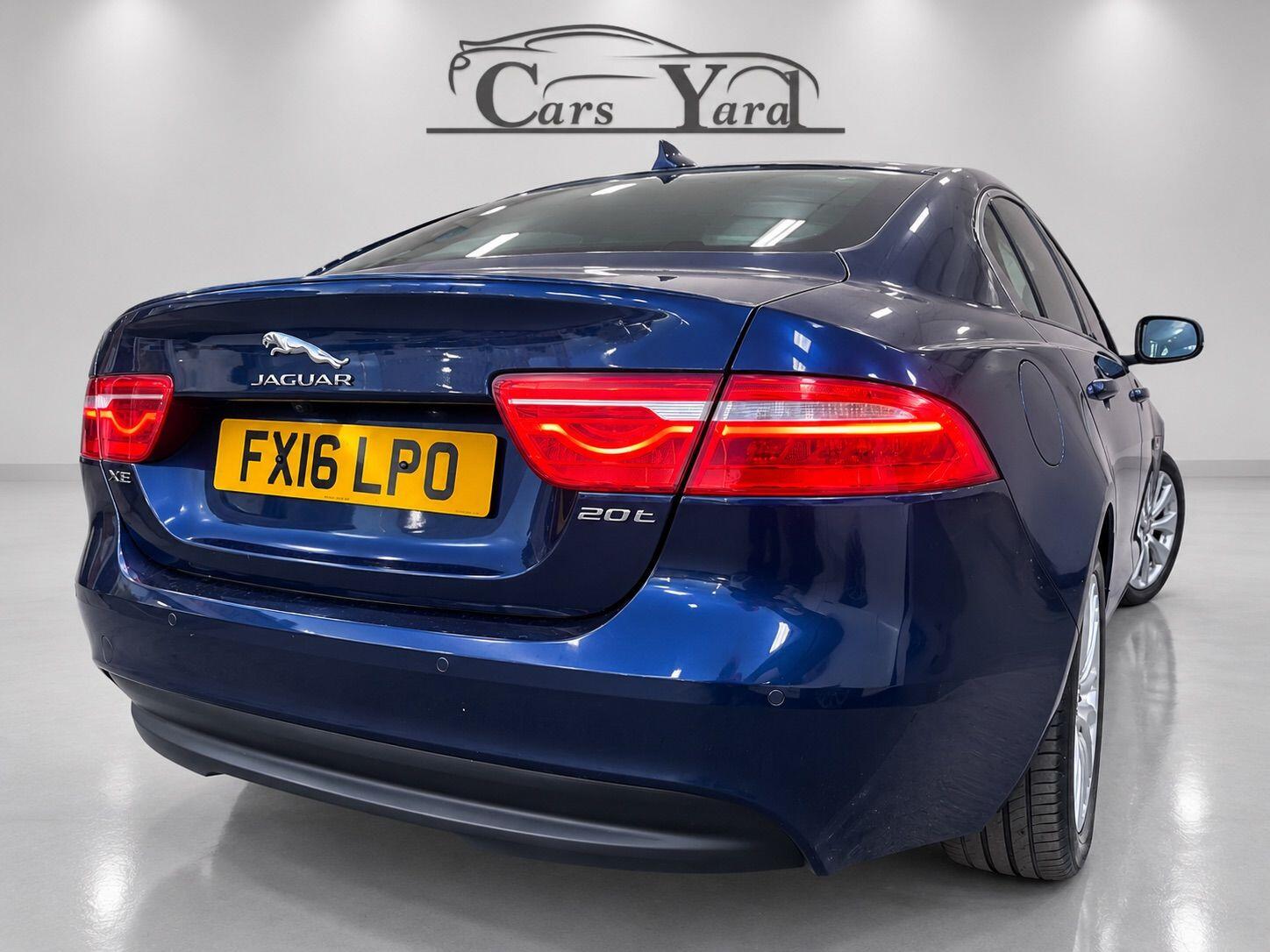 Jaguar Xe view 11