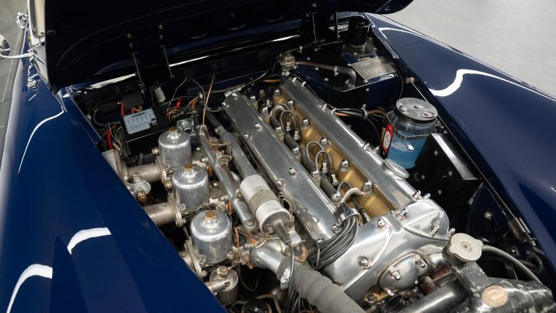 Jaguar XK150 view 30