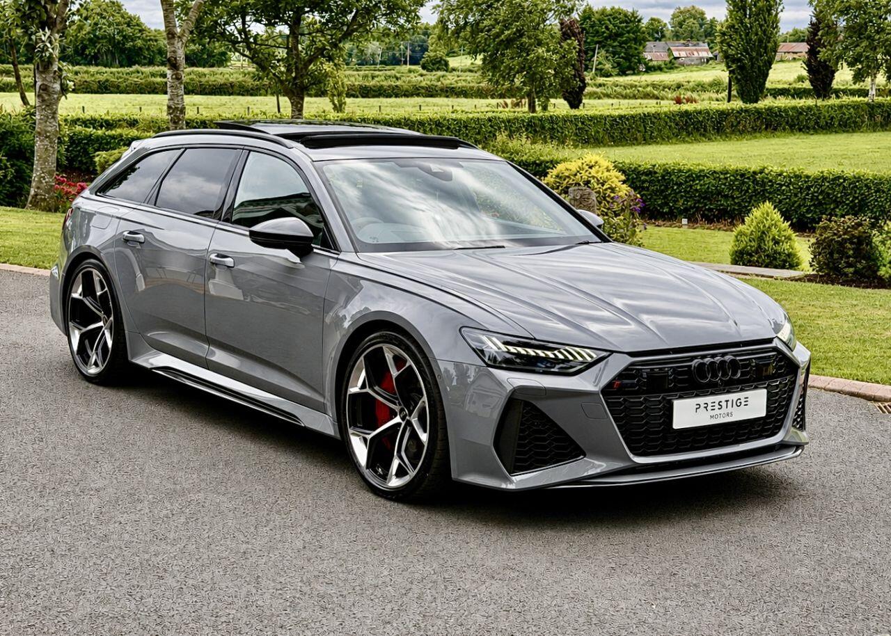 Audi RS6 view 8