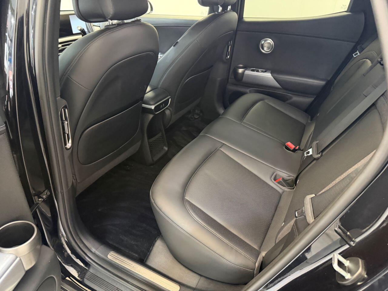 Genesis GV60 view 44