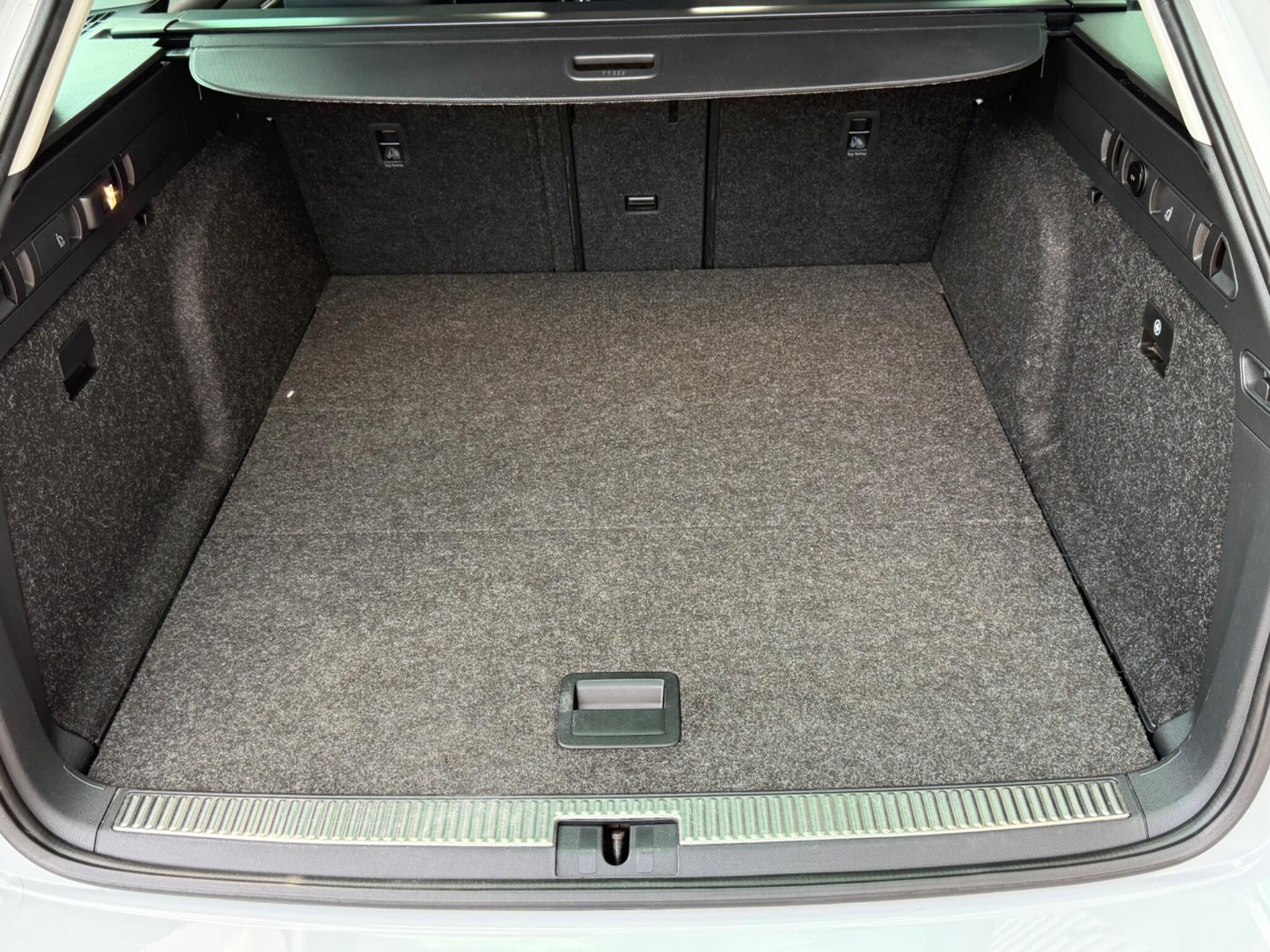 Skoda Superb view 47
