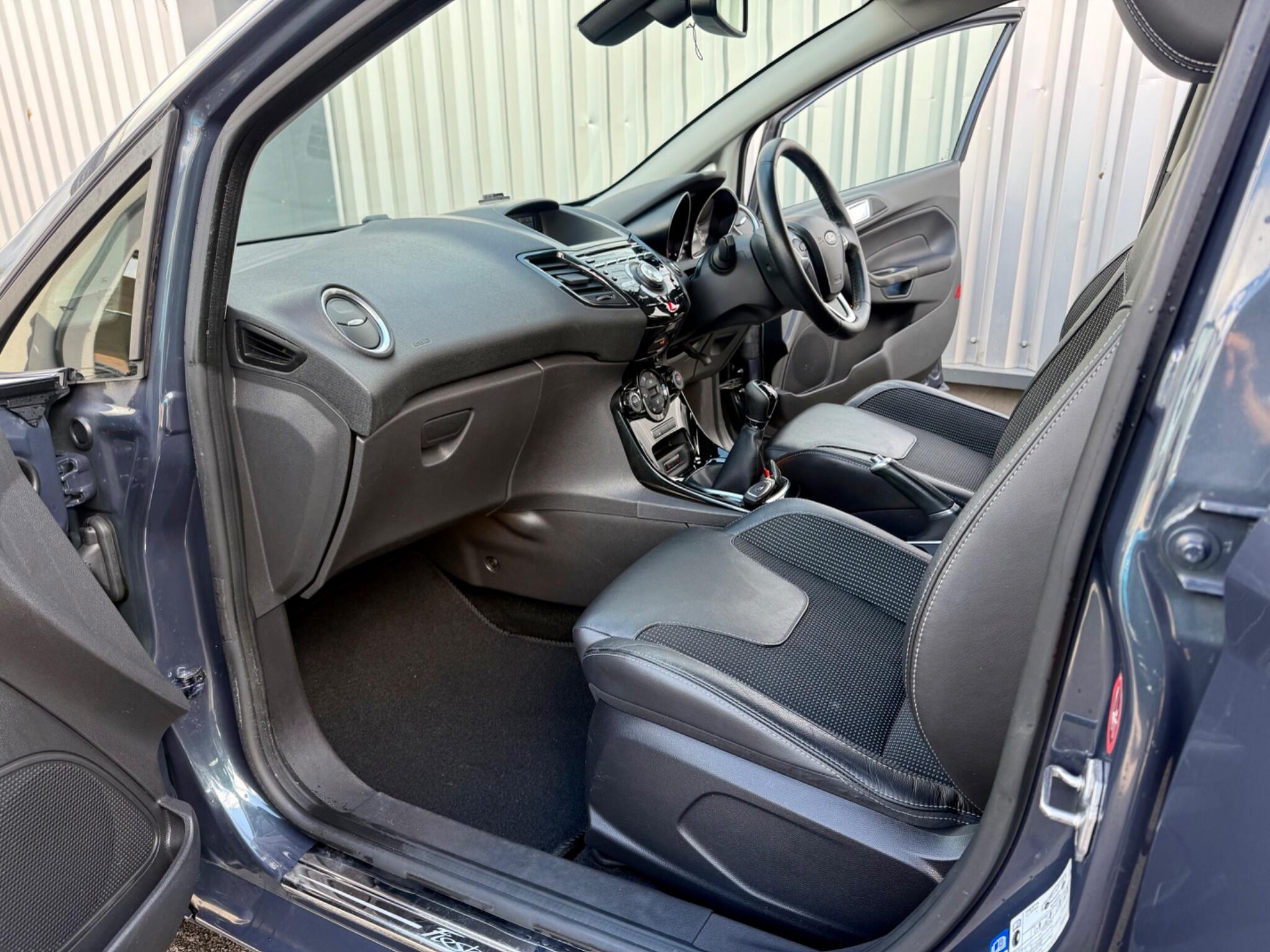 Ford Fiesta view 26