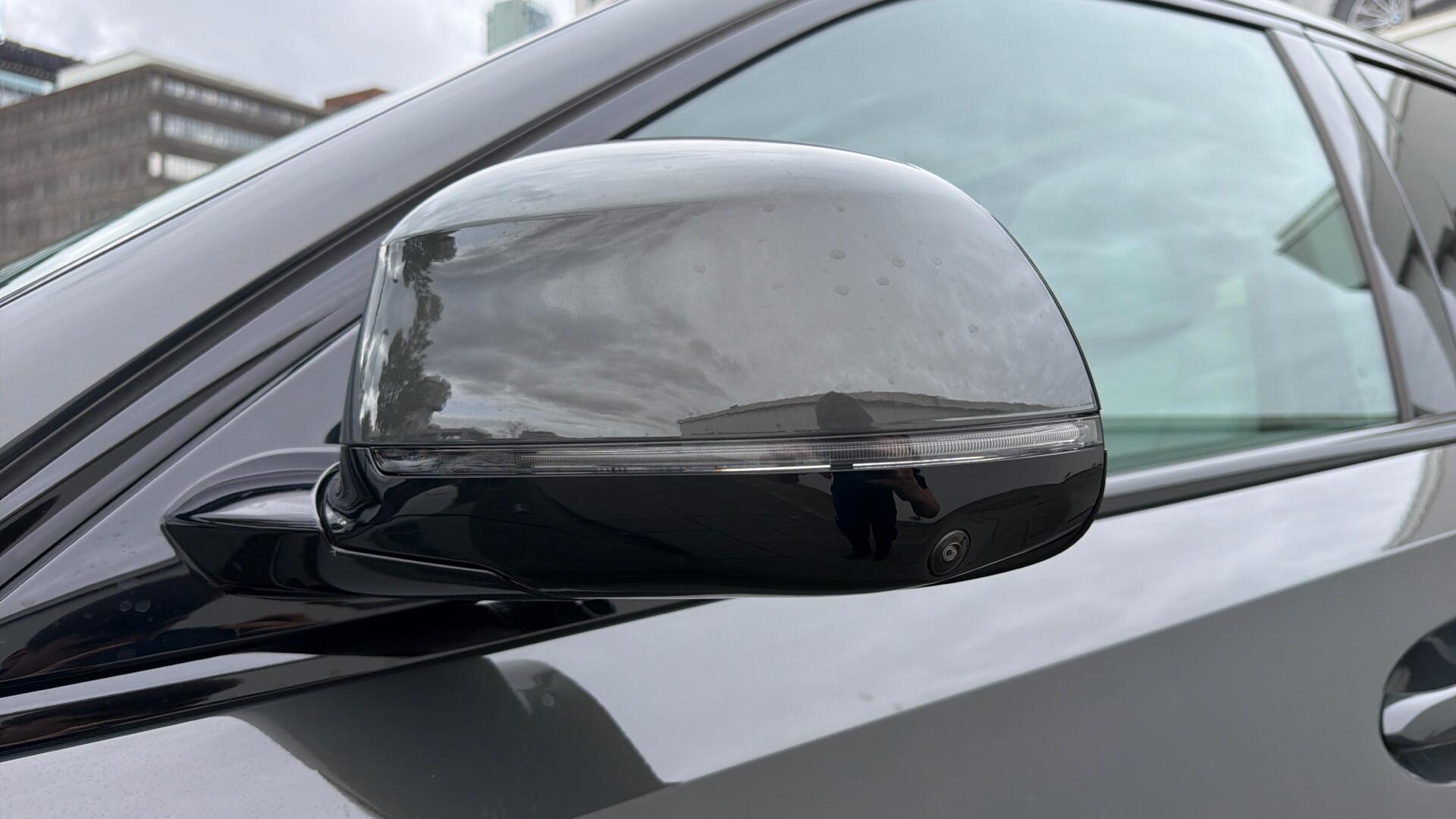 BMW X6 view 58