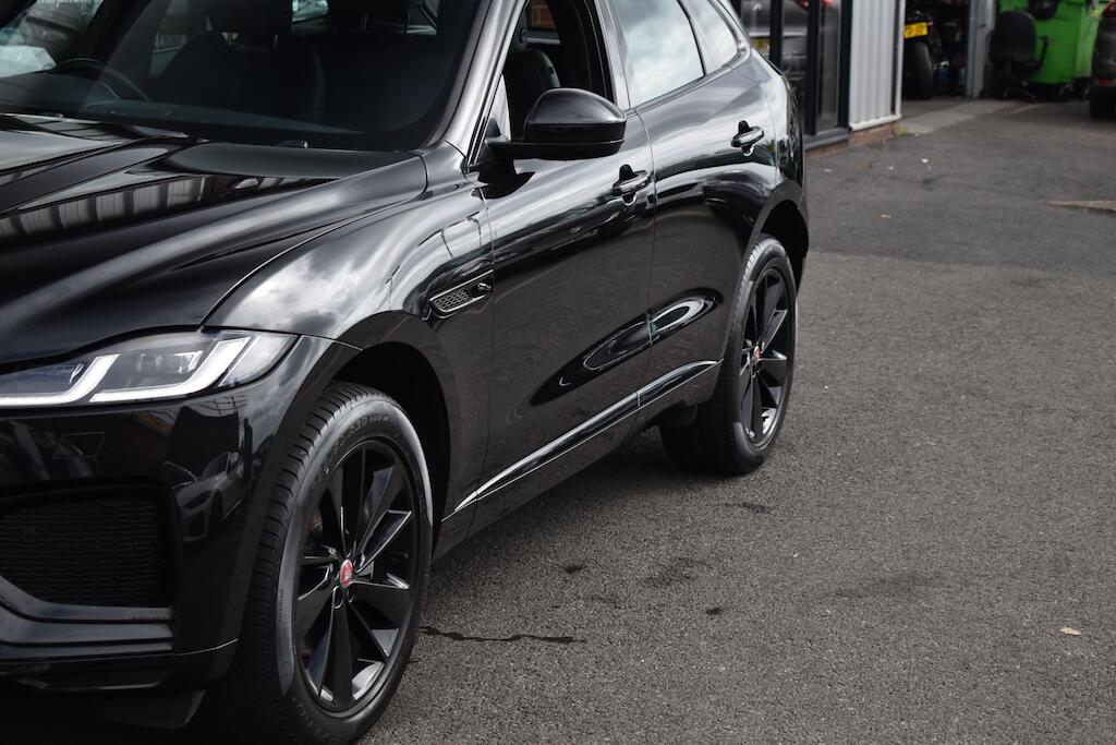 Jaguar F-Pace view 24