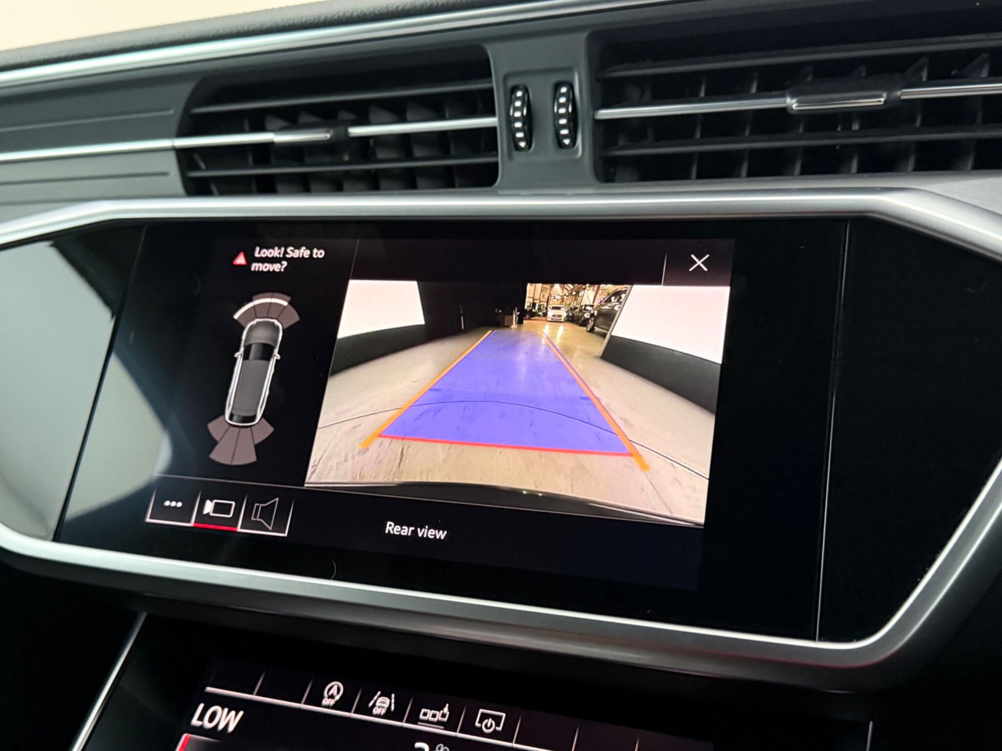 Audi A6 view 24
