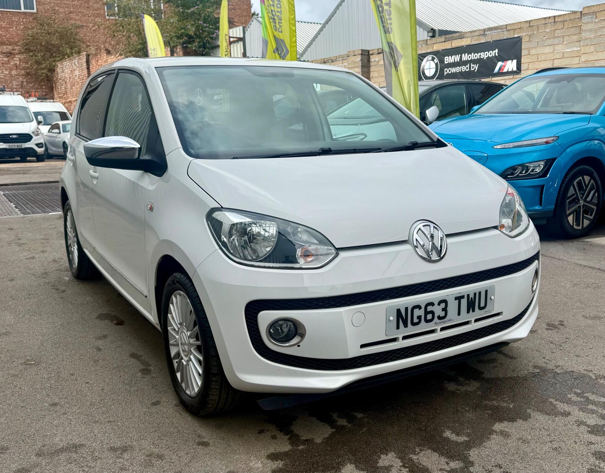 Volkswagen up! view 5