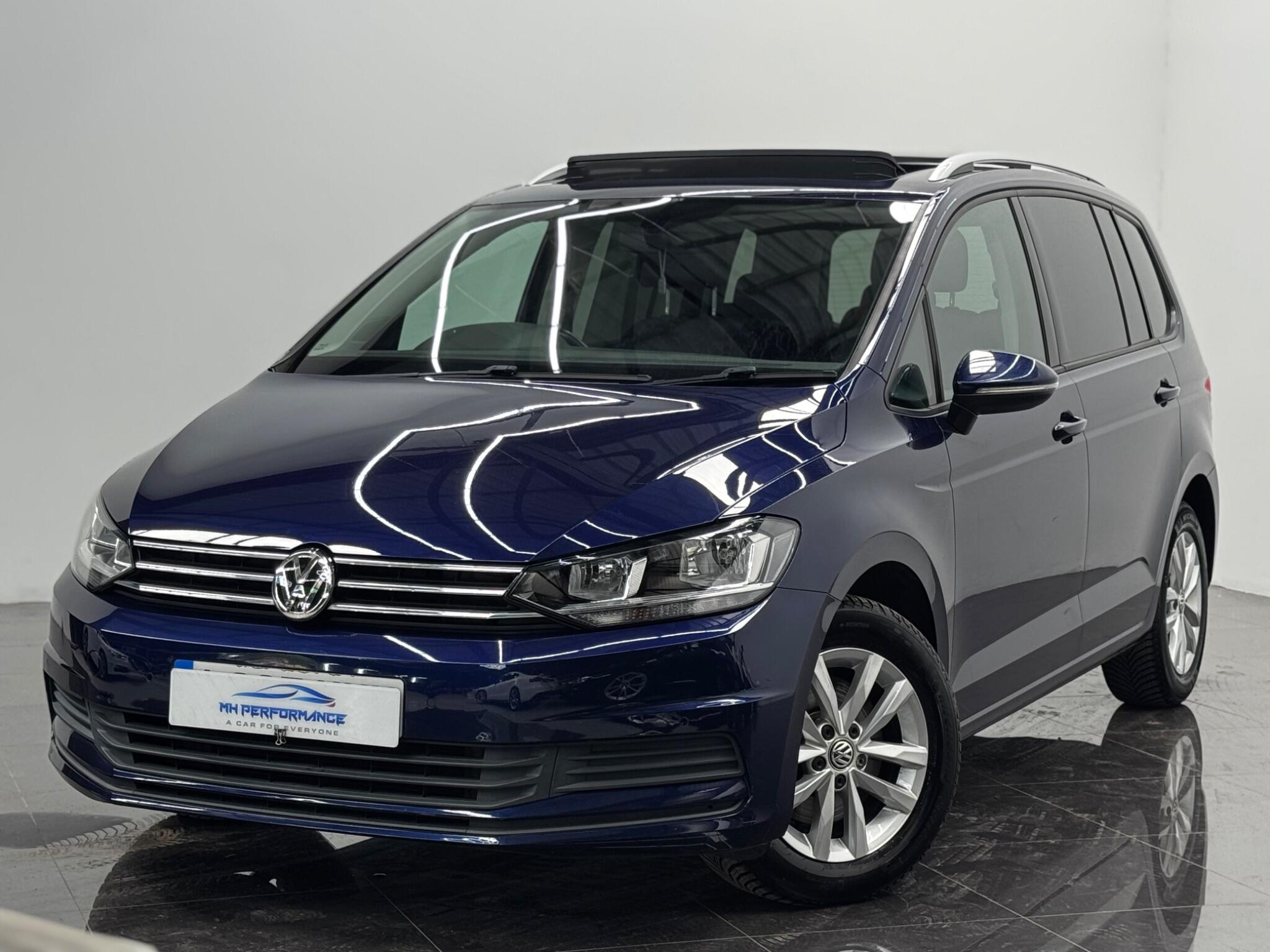 Volkswagen Touran view 29