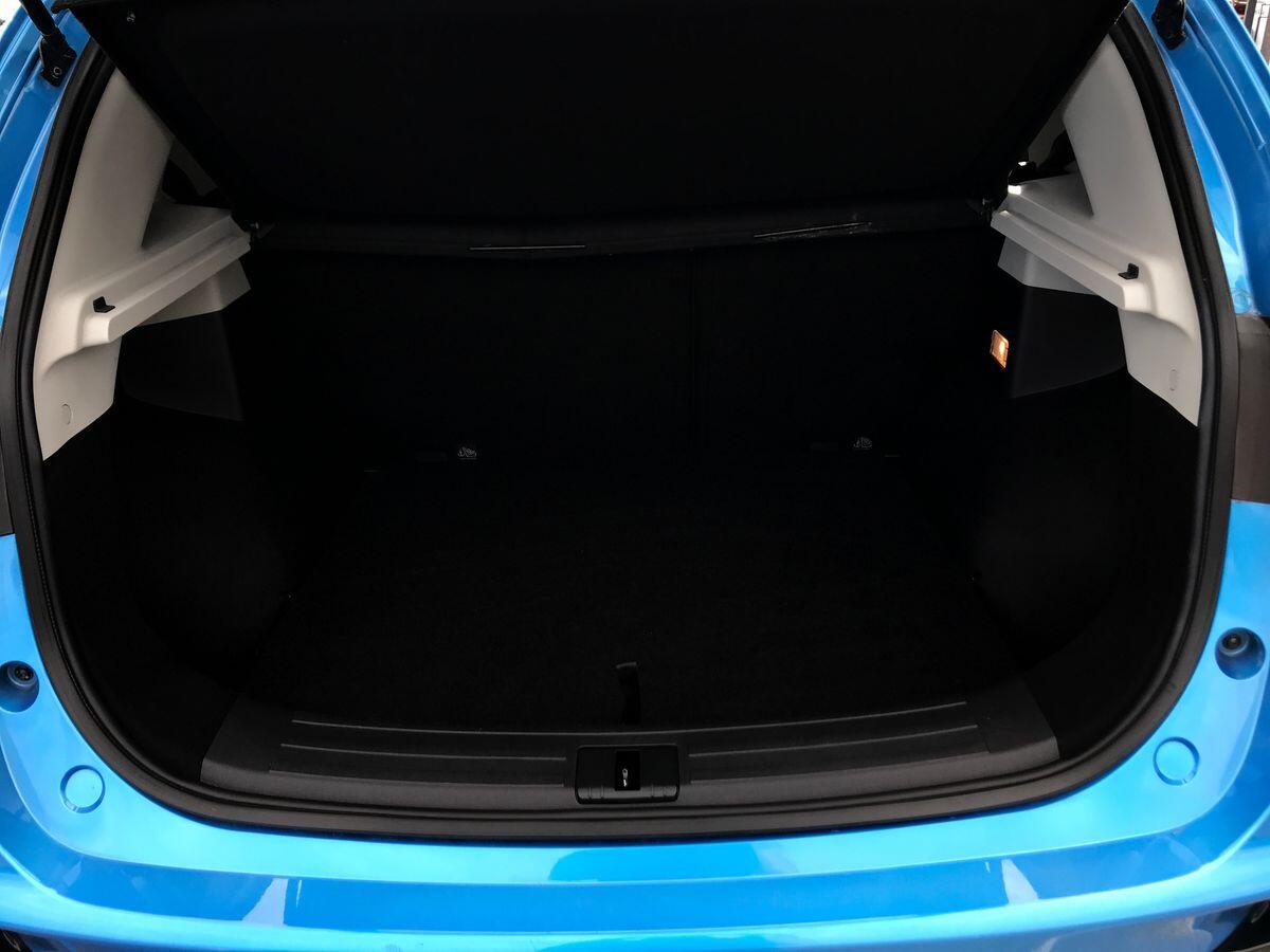 MG ZS view 8