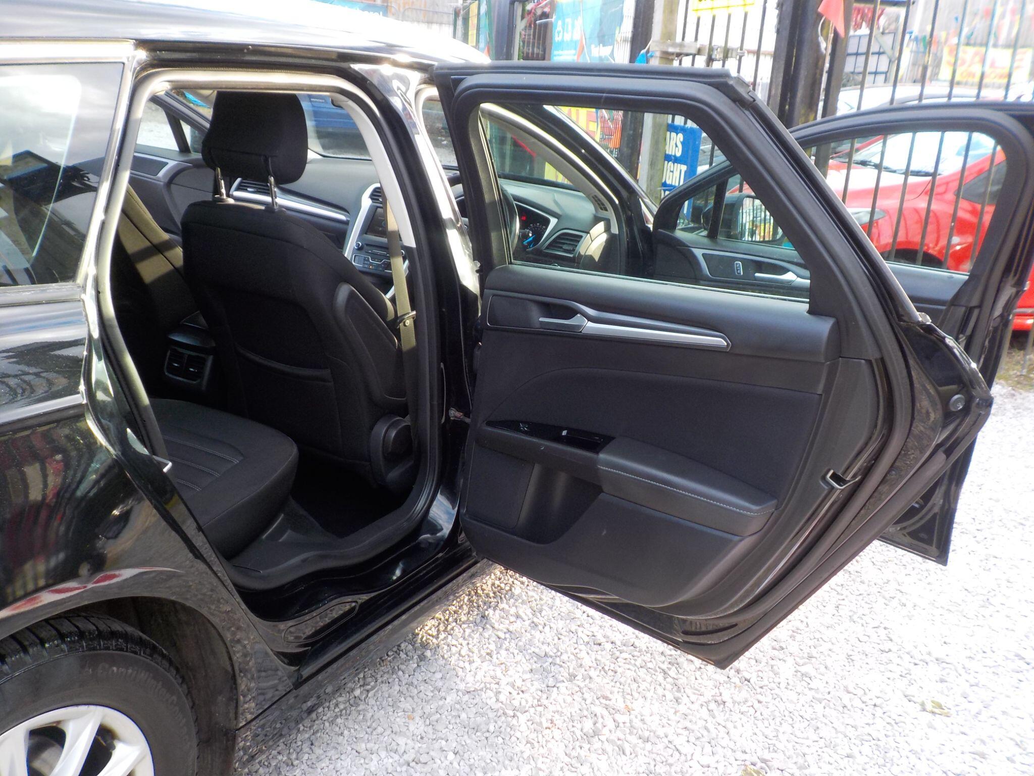 Ford Mondeo 2.0 TDCi ECOnetic Zetec Euro 6 (s/s) 5dr