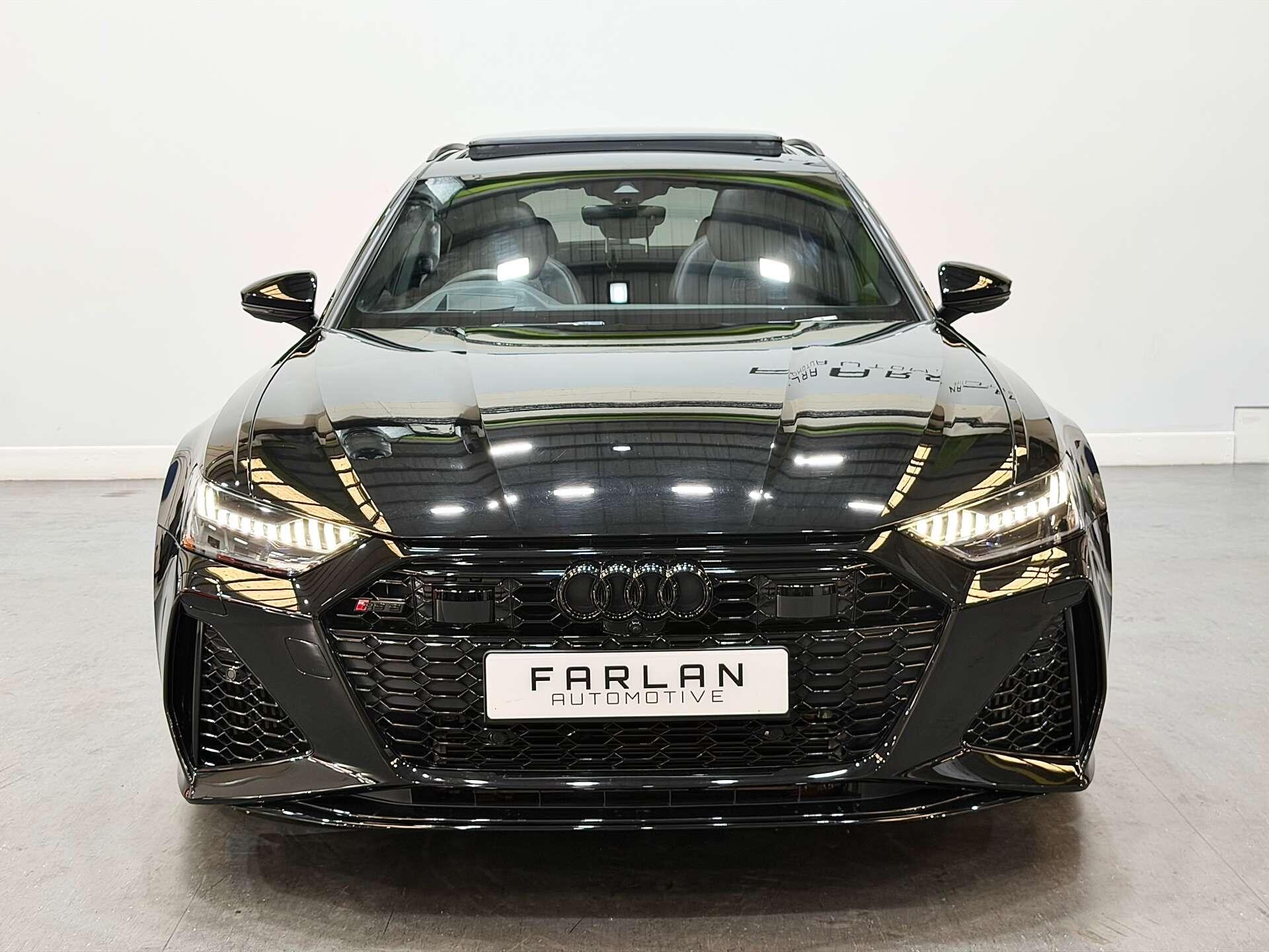 Audi RS6 view 11