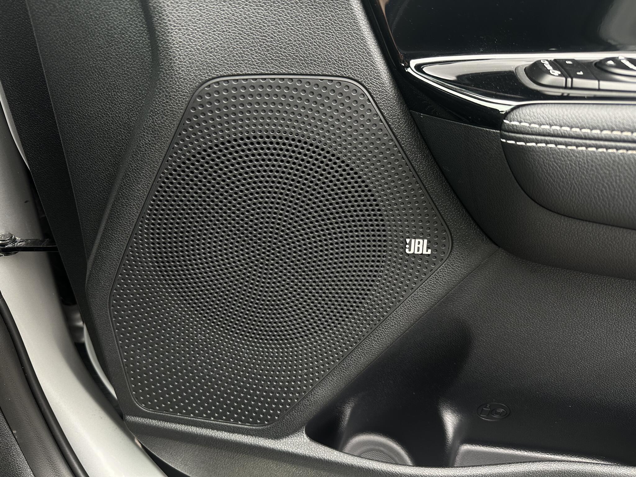 Kia Niro view 12
