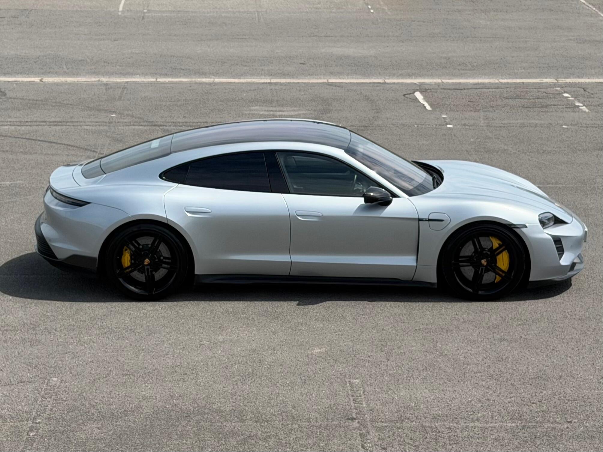 Porsche Taycan view 46