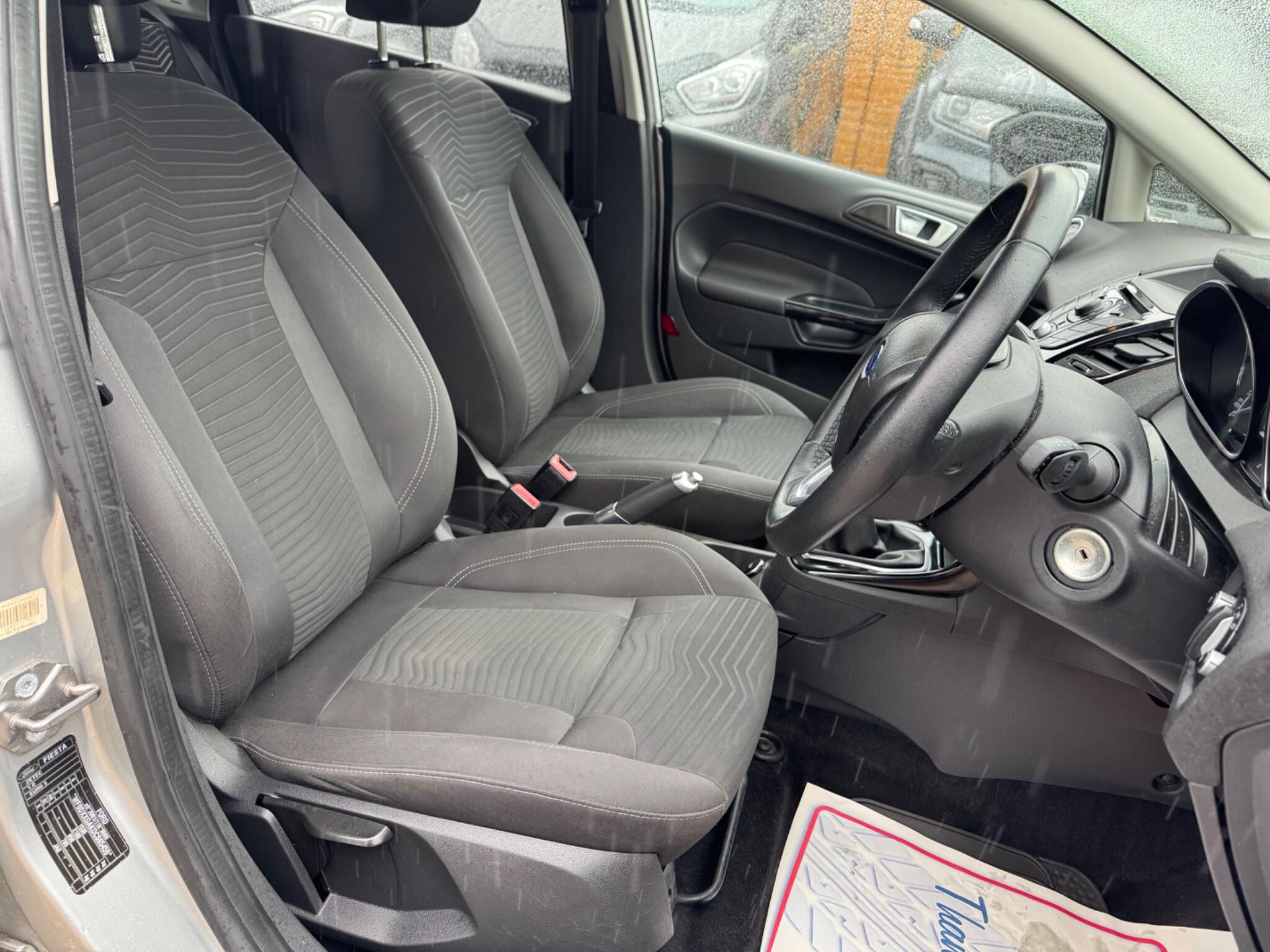 Ford Fiesta view 13