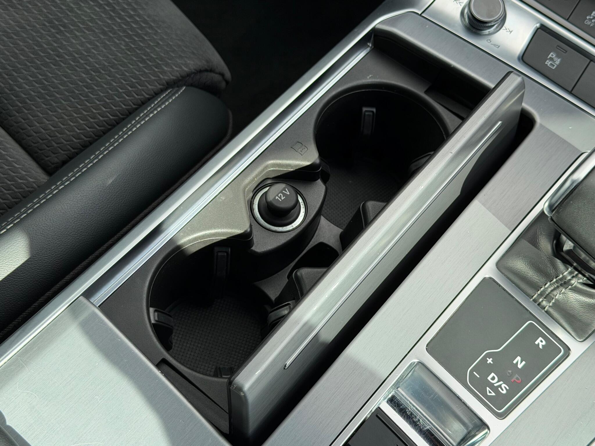 Audi A6 view 43