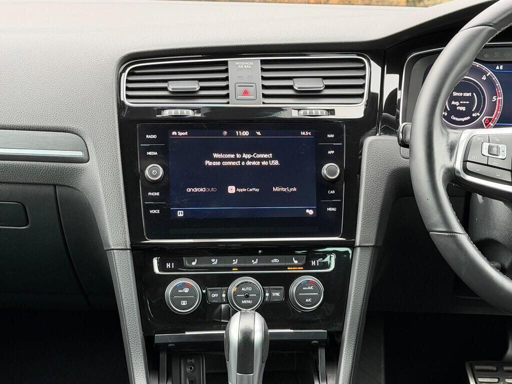 Volkswagen Golf view 26