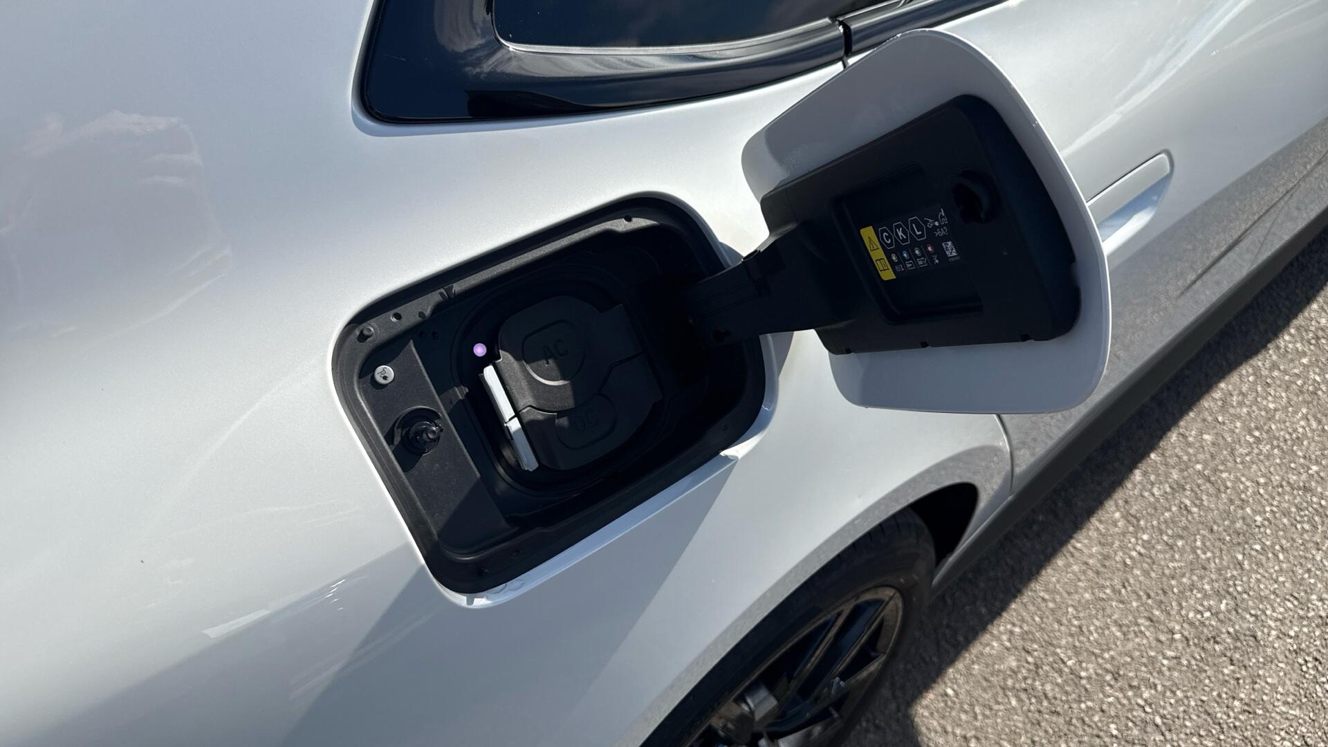 BMW i4 view 33