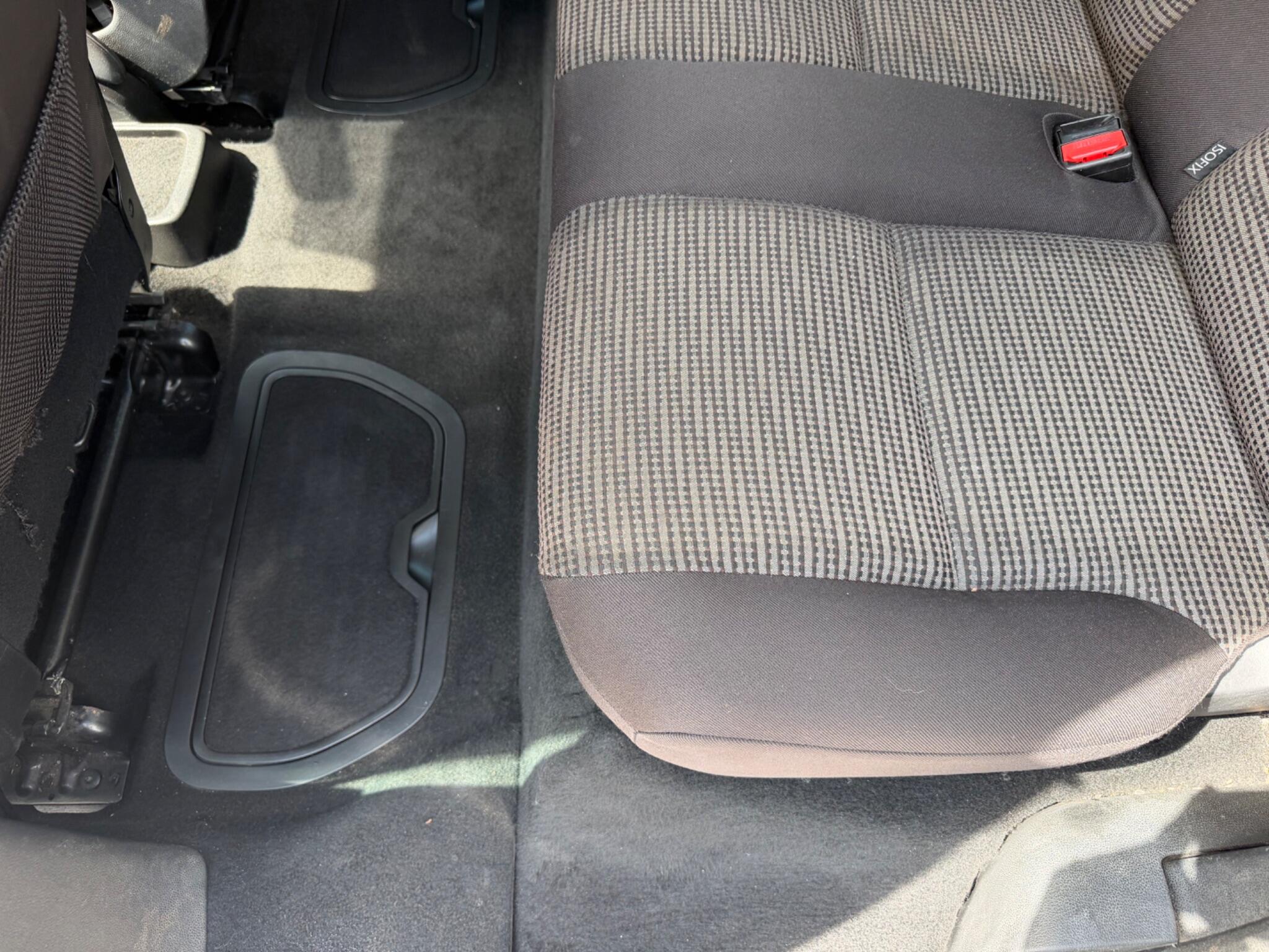 Peugeot Partner Tepee view 27
