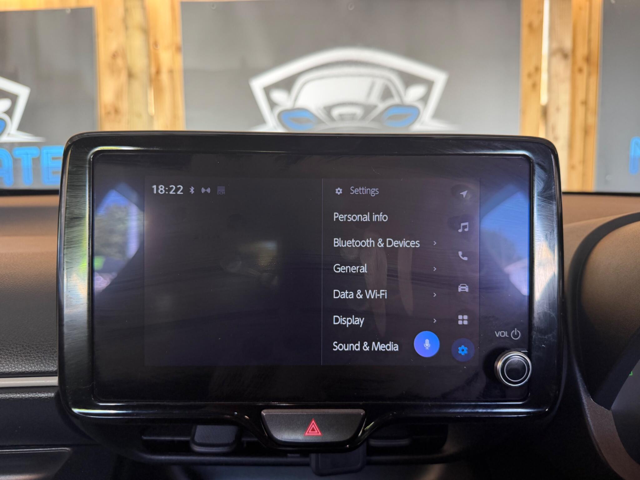 Toyota Yaris view 34